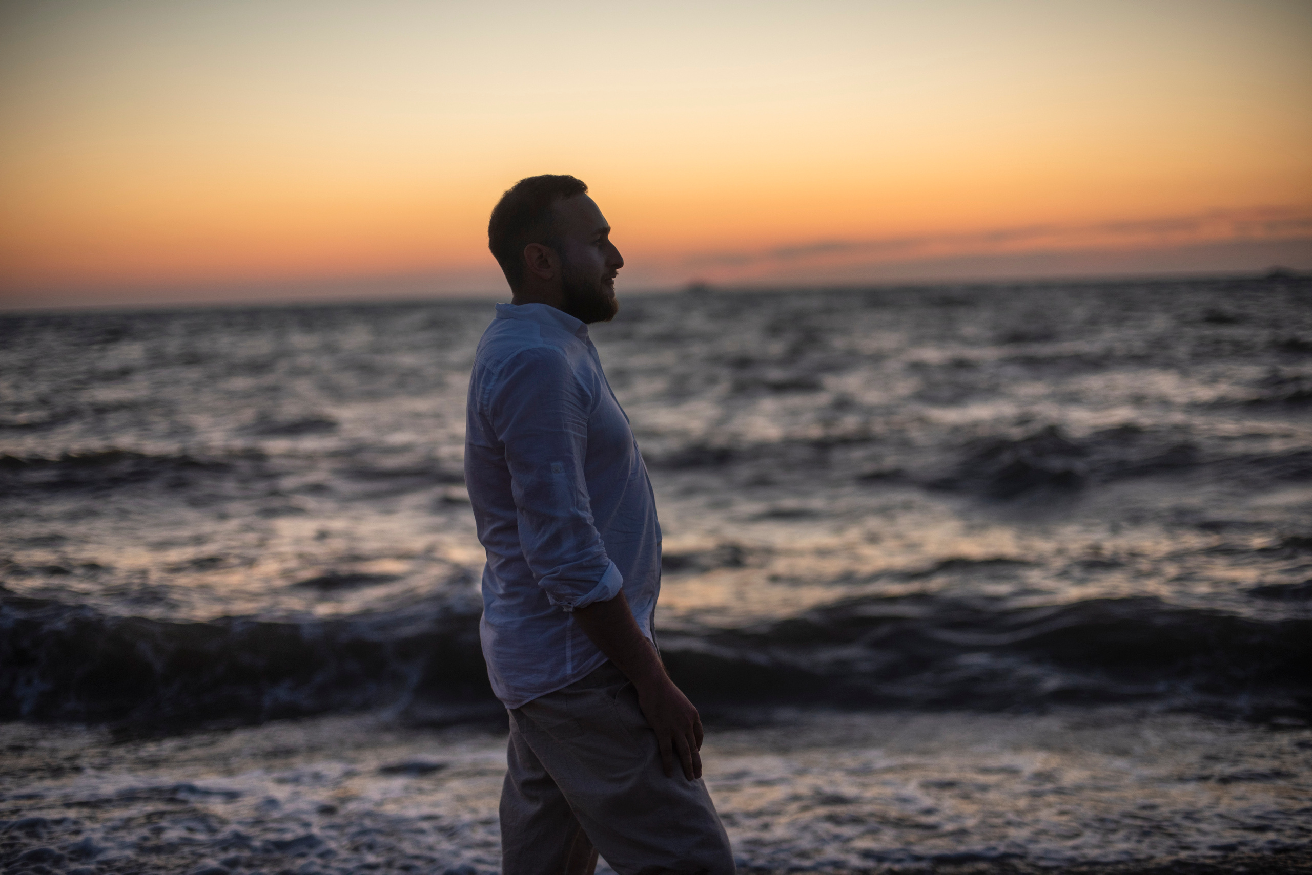 Семейная фотосьемка в стиле "конная прогулка" на фоне моря