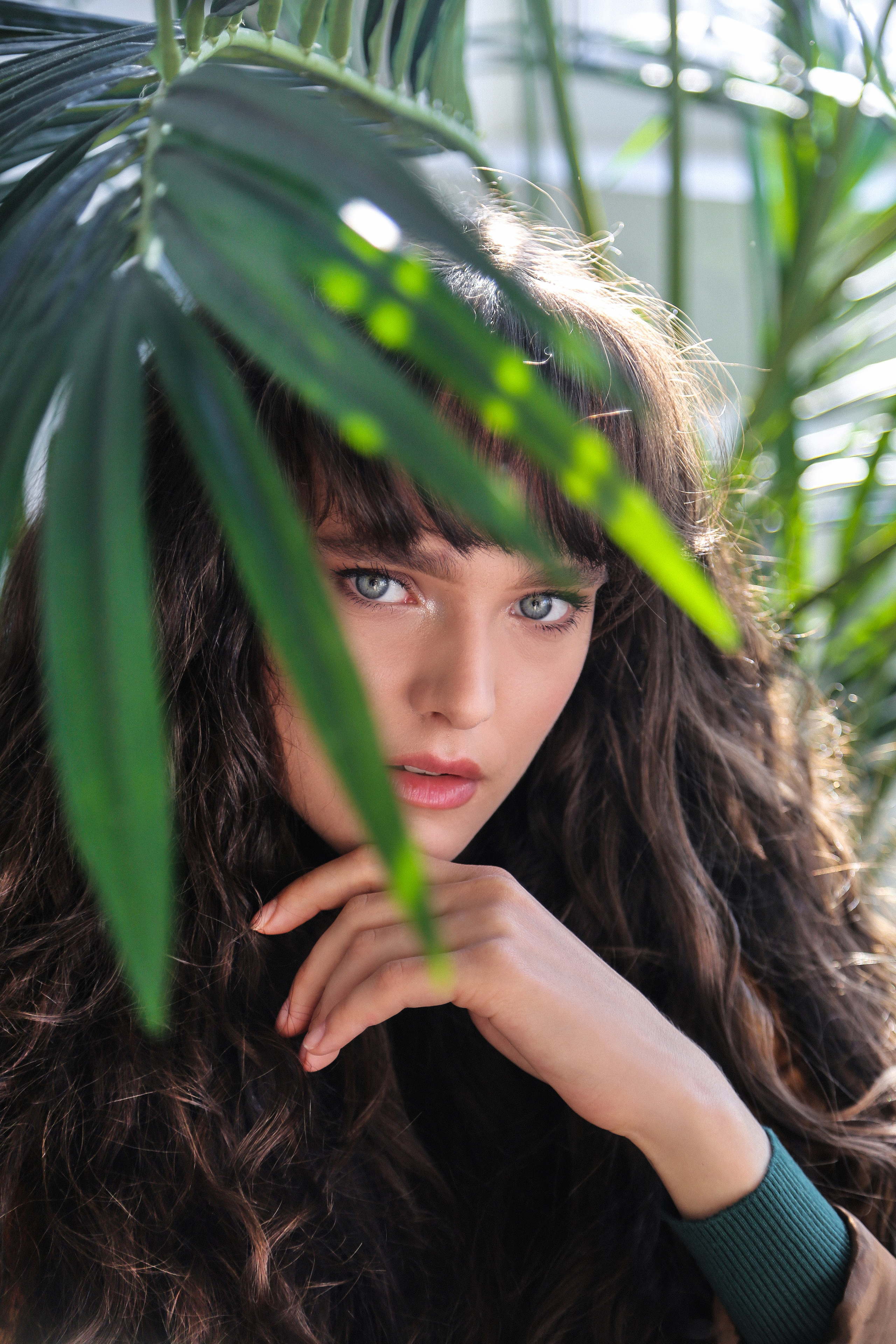 Фотосессия двух молодых дам в студии для личной коллекции