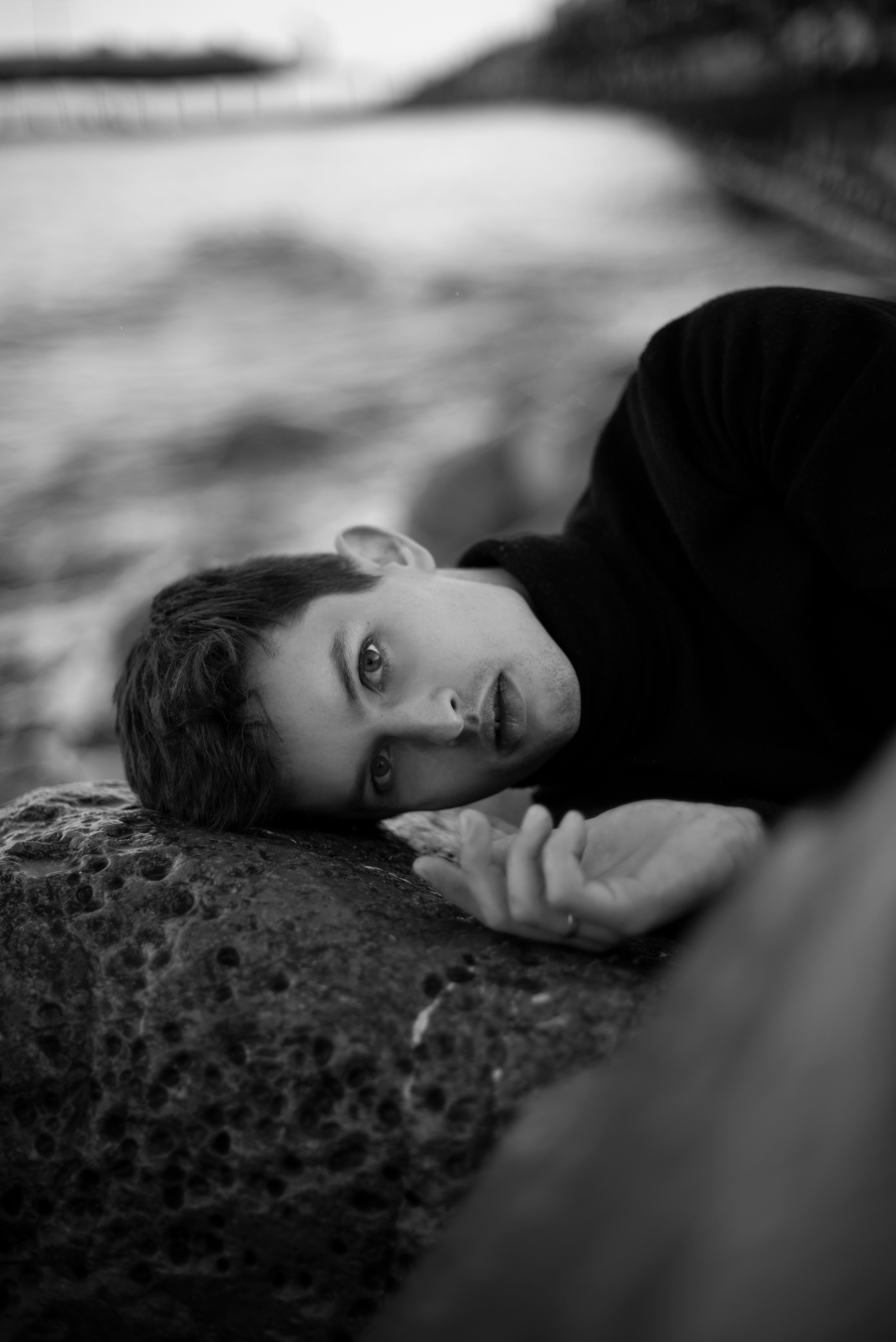 Весенняя фотосессия Димы на пляже Крыма