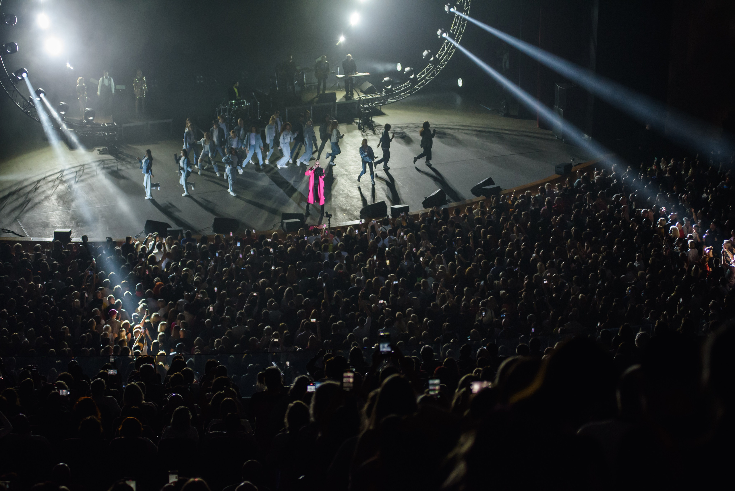 Дискотека 80-90-2000х — «Имена на все времена», Крокус Сити Холл. Бренд-фотограф для экспертов и блогеров в Москве Влада Горбовская