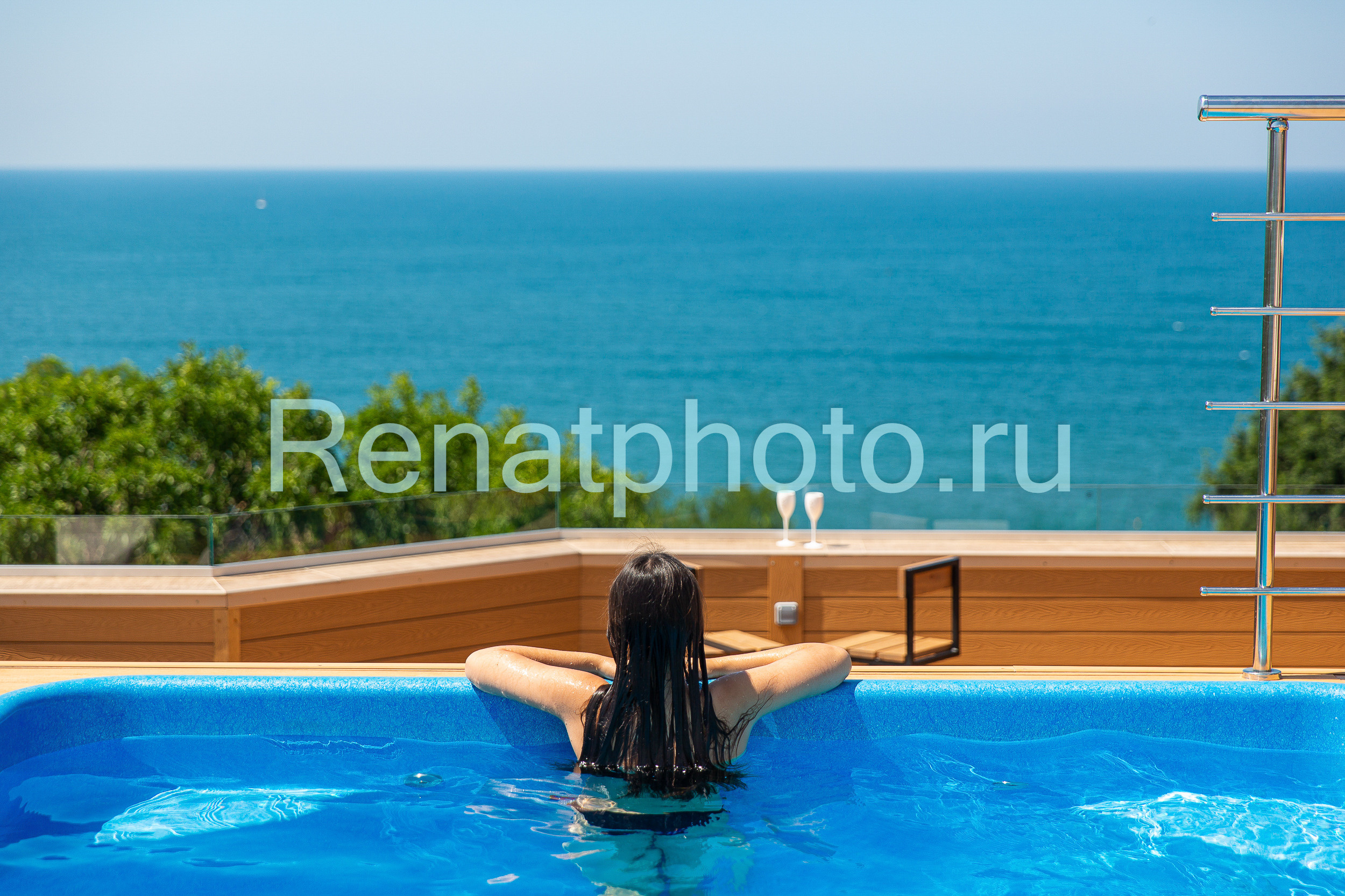 Renatphoto-Профессиональная  фотосъёмка интерьеров для отелей и апартаментов. Профессиональная фотосъёмка интерьеров, предметная фотосессия еды для меню г. Анапа