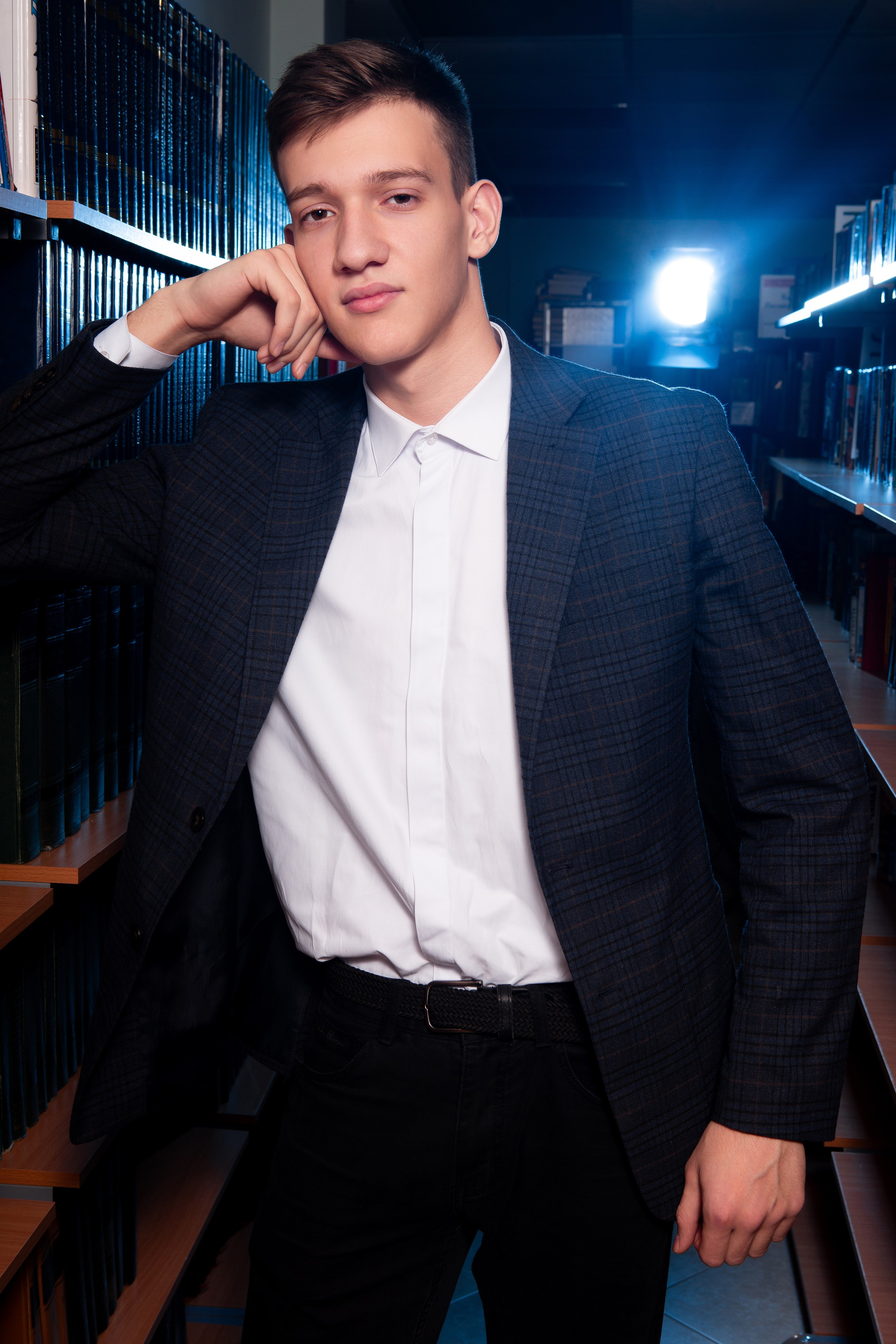 Съемка в библиотеке для 11 класса #1. Профессиональный фотограф в Мценске и Орловской области