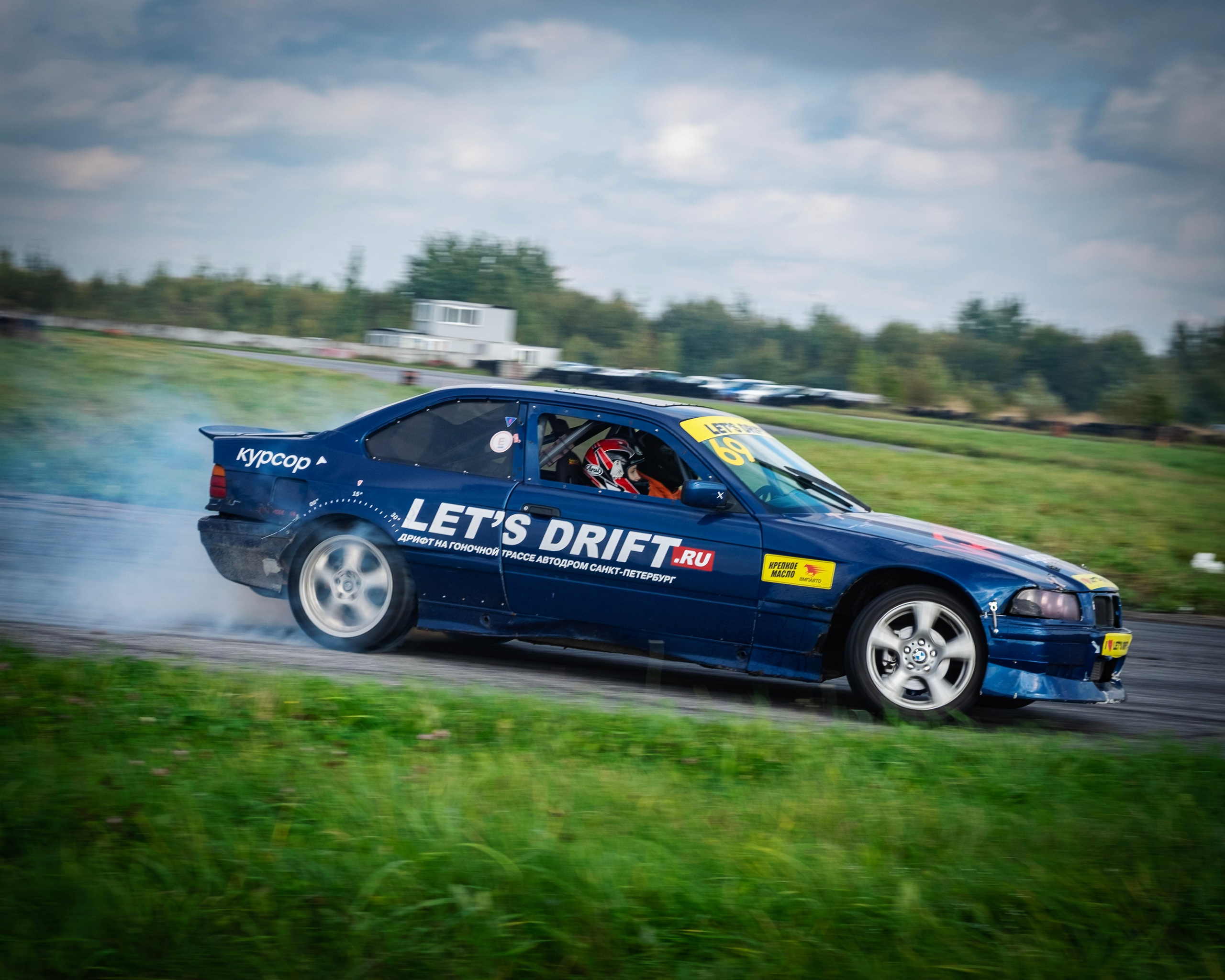 AUTODROM FEST 21.09.25. Автомобильные фотографии и рисунки в Санкт-Петербурги Пашков Дмитрий