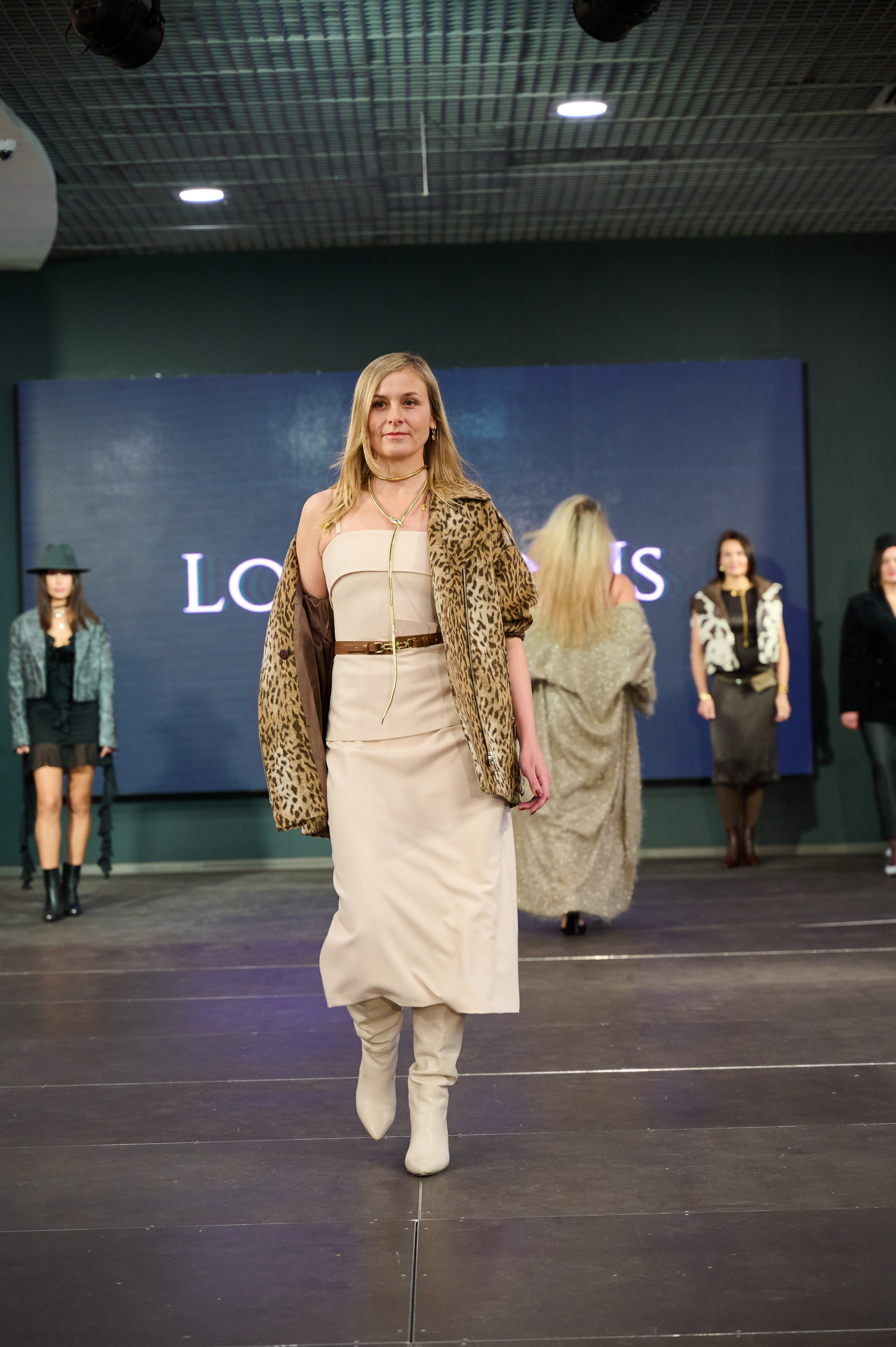 Показ Global Russian Models. Фотограф Универсал в Новосибирске