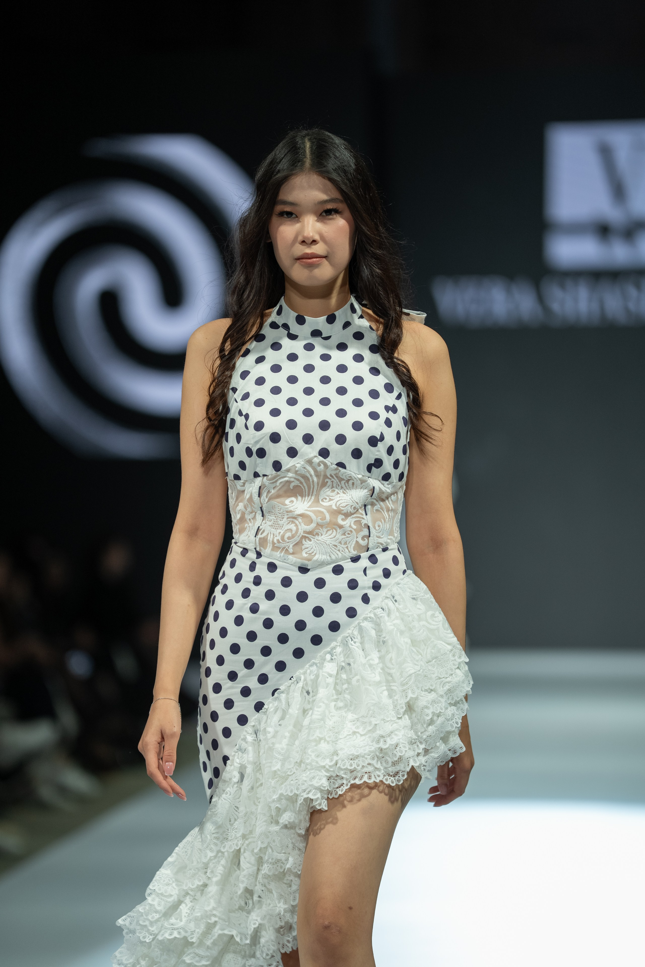 EURASIAN FASHION WEEK Vera Shasherina. Сайт Алматинского НЮ АРТ, будуар и фэшн фотографа Дениса Карпенко