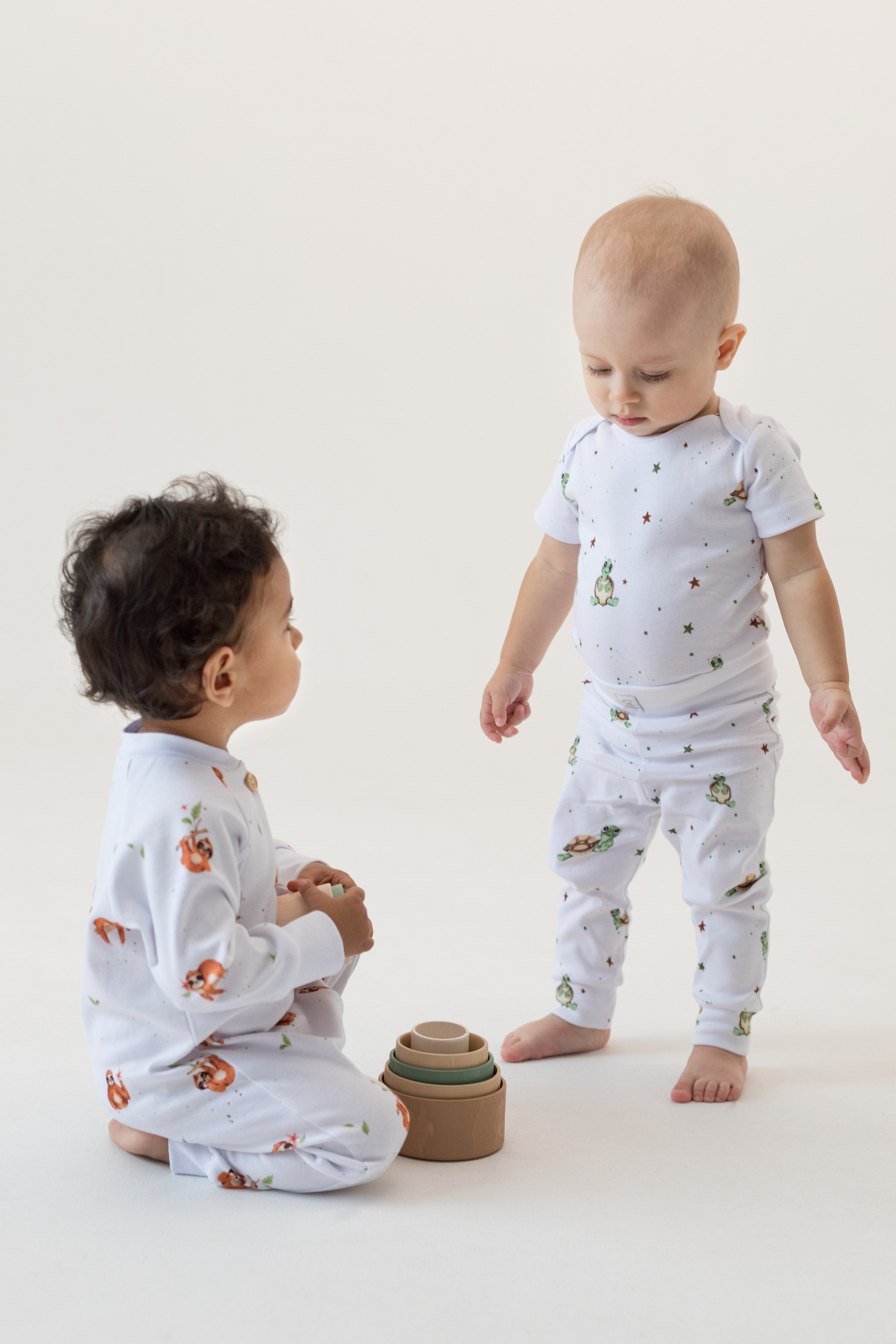 Фотосессия одежды для новорожденных детей. Детский и контент фотограф Надя Волкова Санкт-Петербург