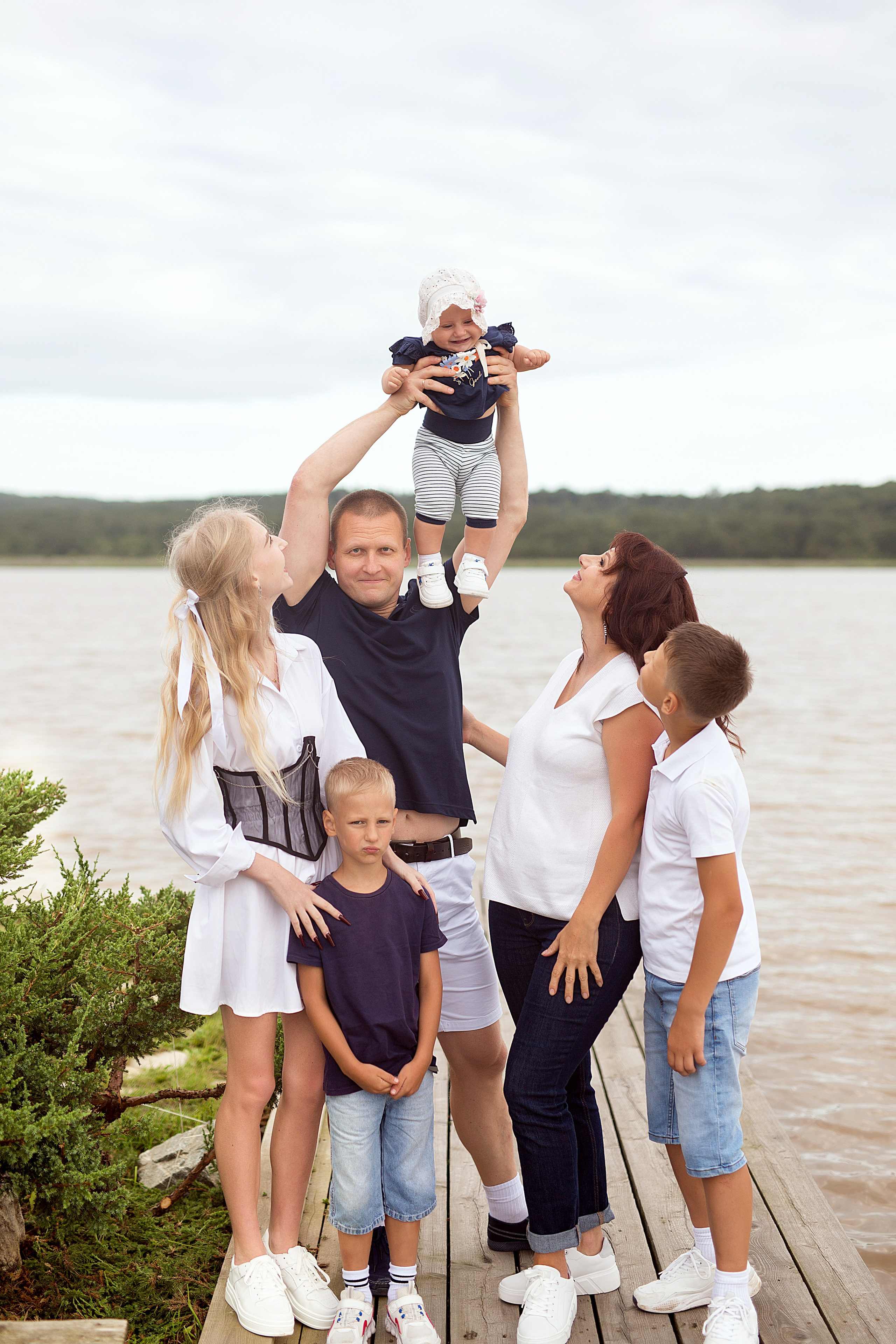 Семейная прогулка у моря. Людмила Далидович топовый семейный фотограф Находка/Владивосток