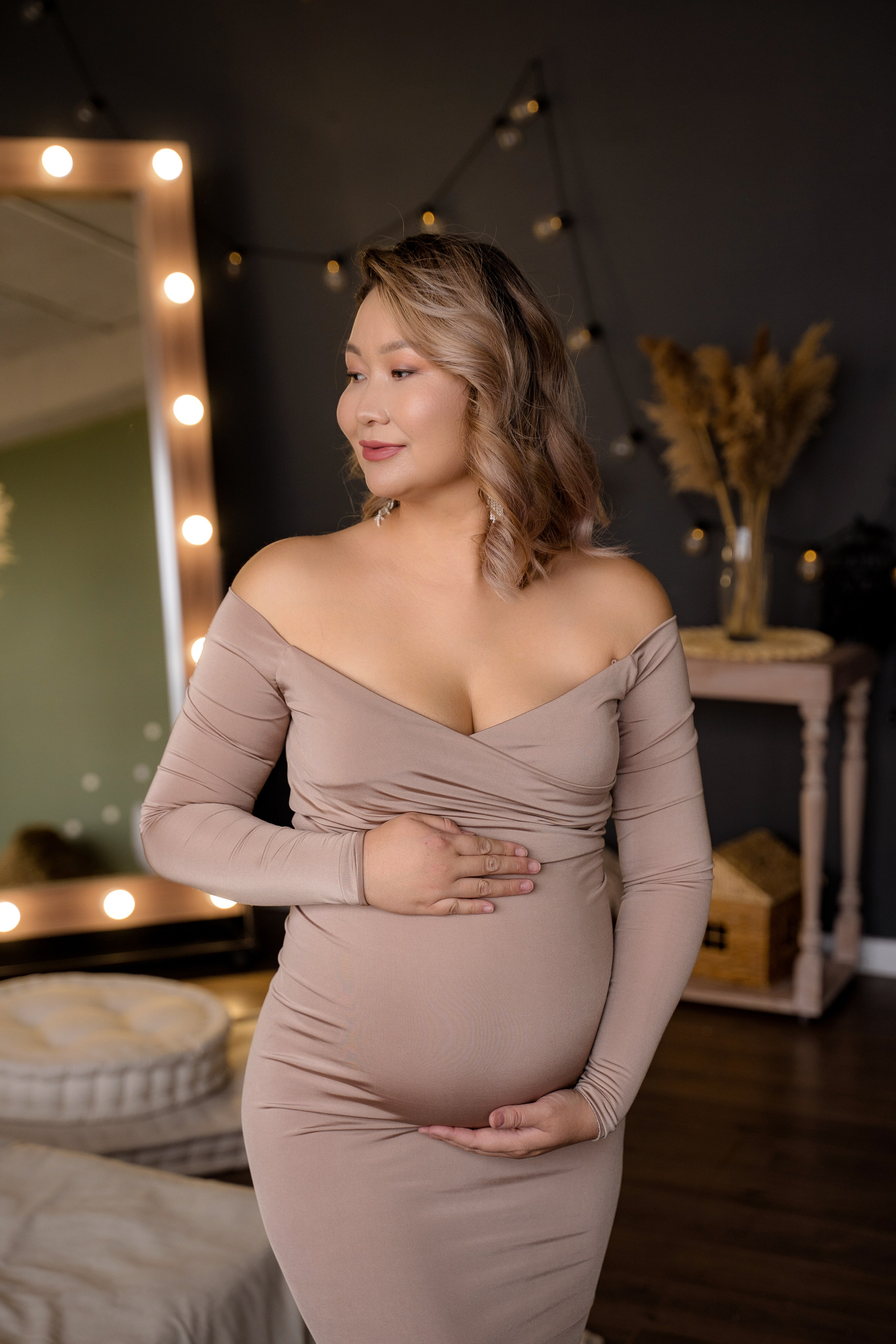 Платья для беременных. Фотостудия Малина в городе Улан-Удэ. Фотограф Ирина Жарникова