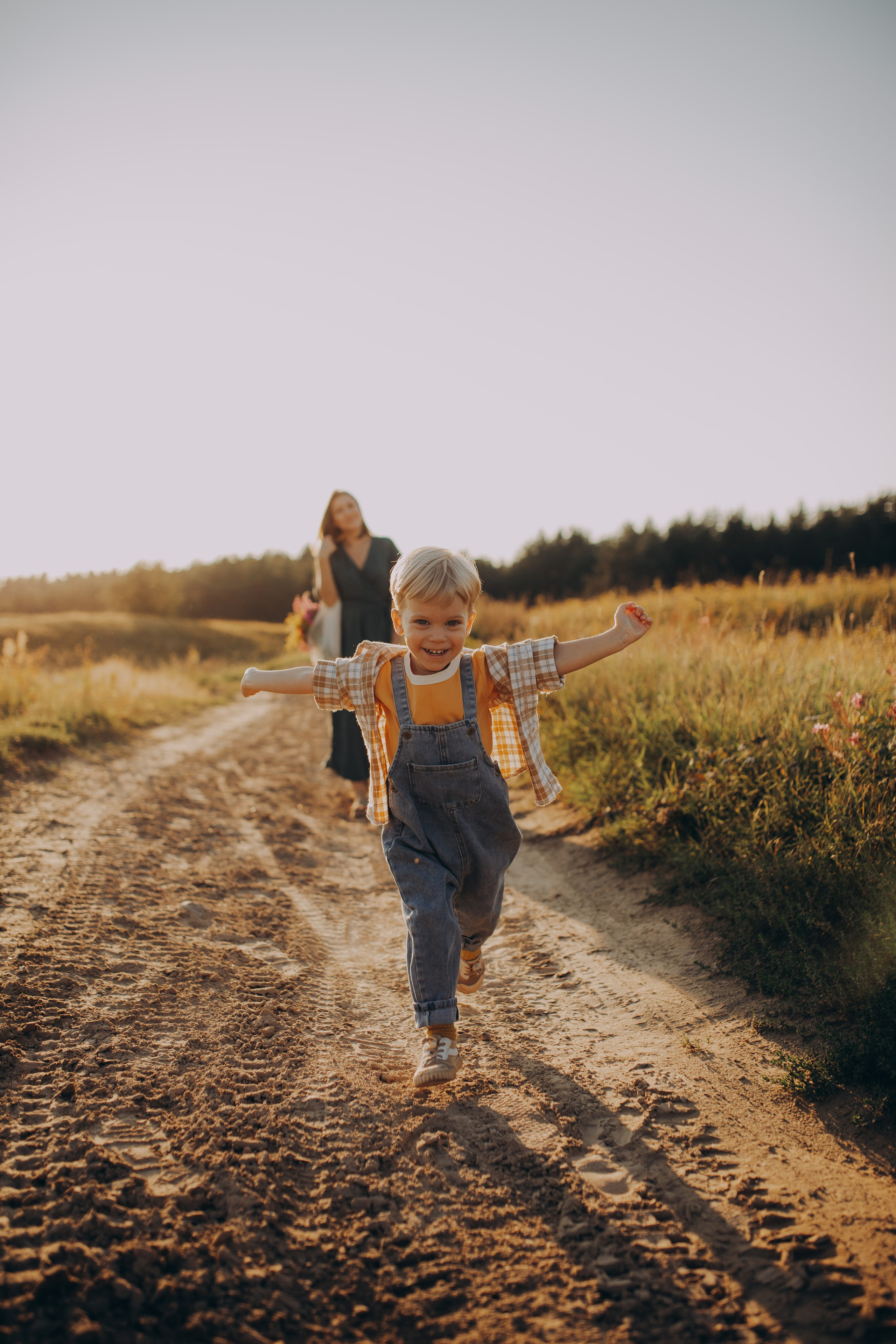 Лето. Поле. Мама. Семейный фотограф Кристина Шахура