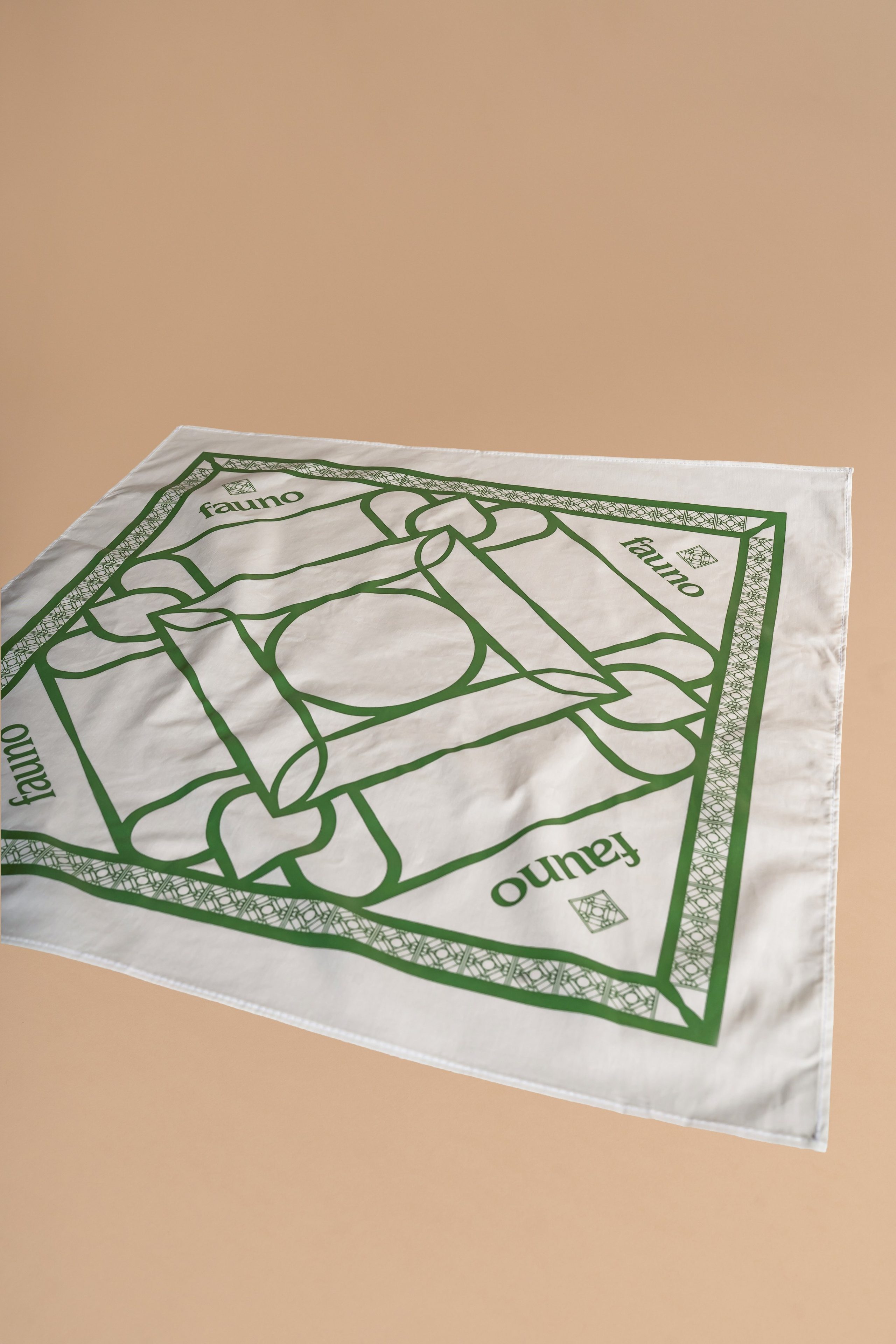 Предметная фотосъёмка для кофейной компании Fauno. Фотограф Илья К. в Москве