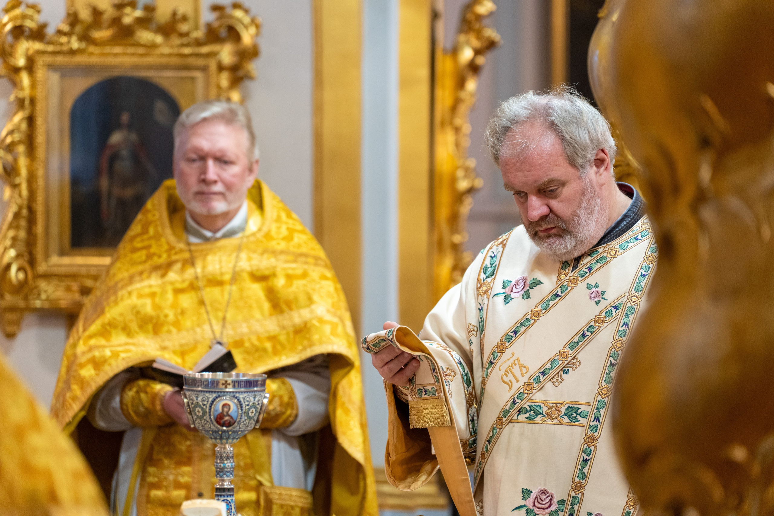 Неделя 20-я по Пятидесятнице. Память святых отцов VII Вселенского Собора. Иверской иконы Божией Матери. НИКОЛО-БОГОЯВЛЕНСКИЙ МОРСКОЙ СОБОР