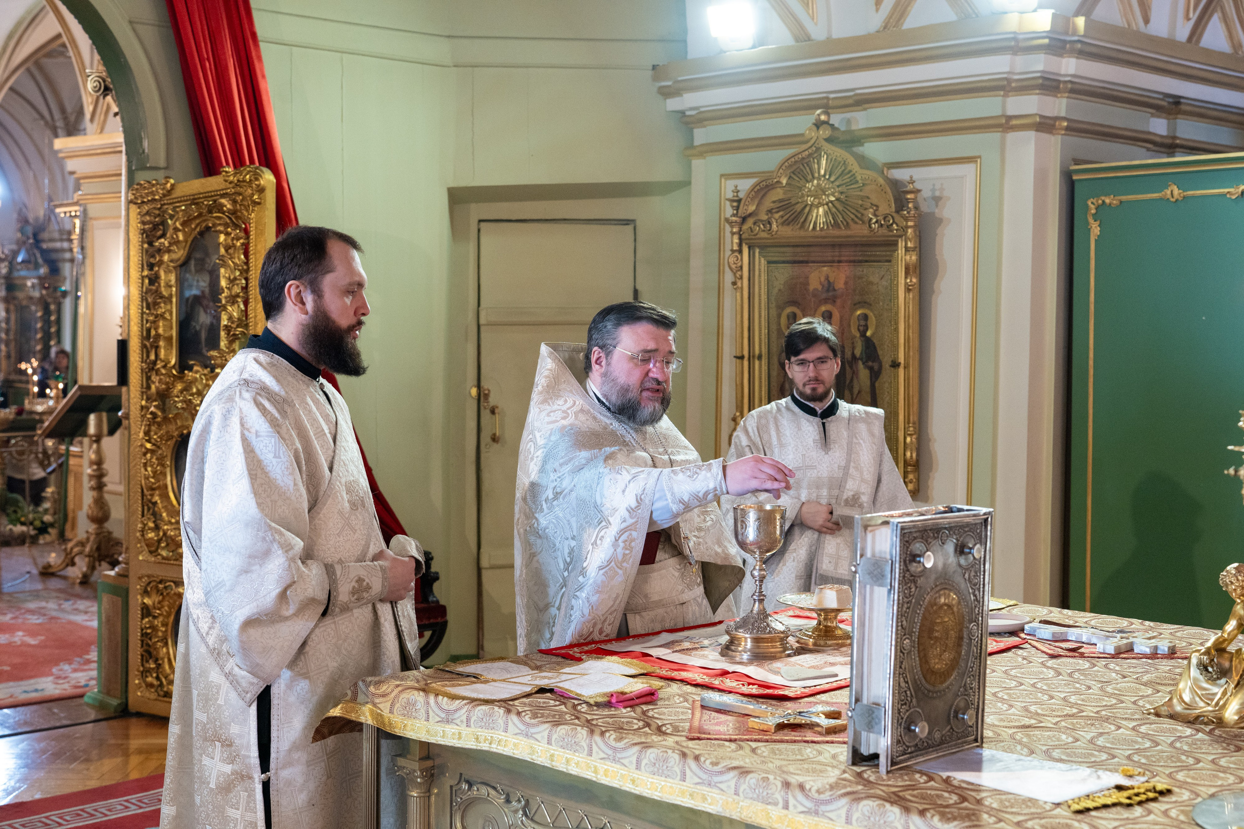 Суббота мясопустная. Вселенская родительская суббота. НИКОЛО-БОГОЯВЛЕНСКИЙ МОРСКОЙ СОБОР