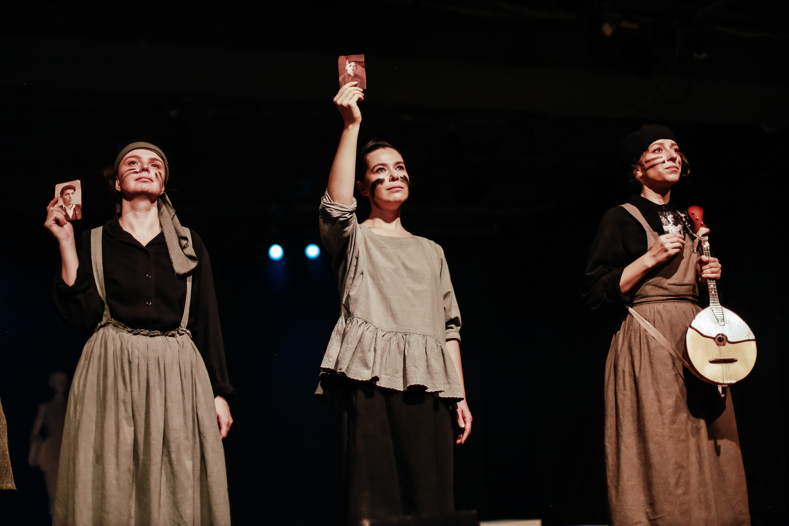 «Марьино поле». Молодежный театр Алтая. Режиссёр Ирина Астафьева. Фоторепортаж. Театральная фотосъёмка