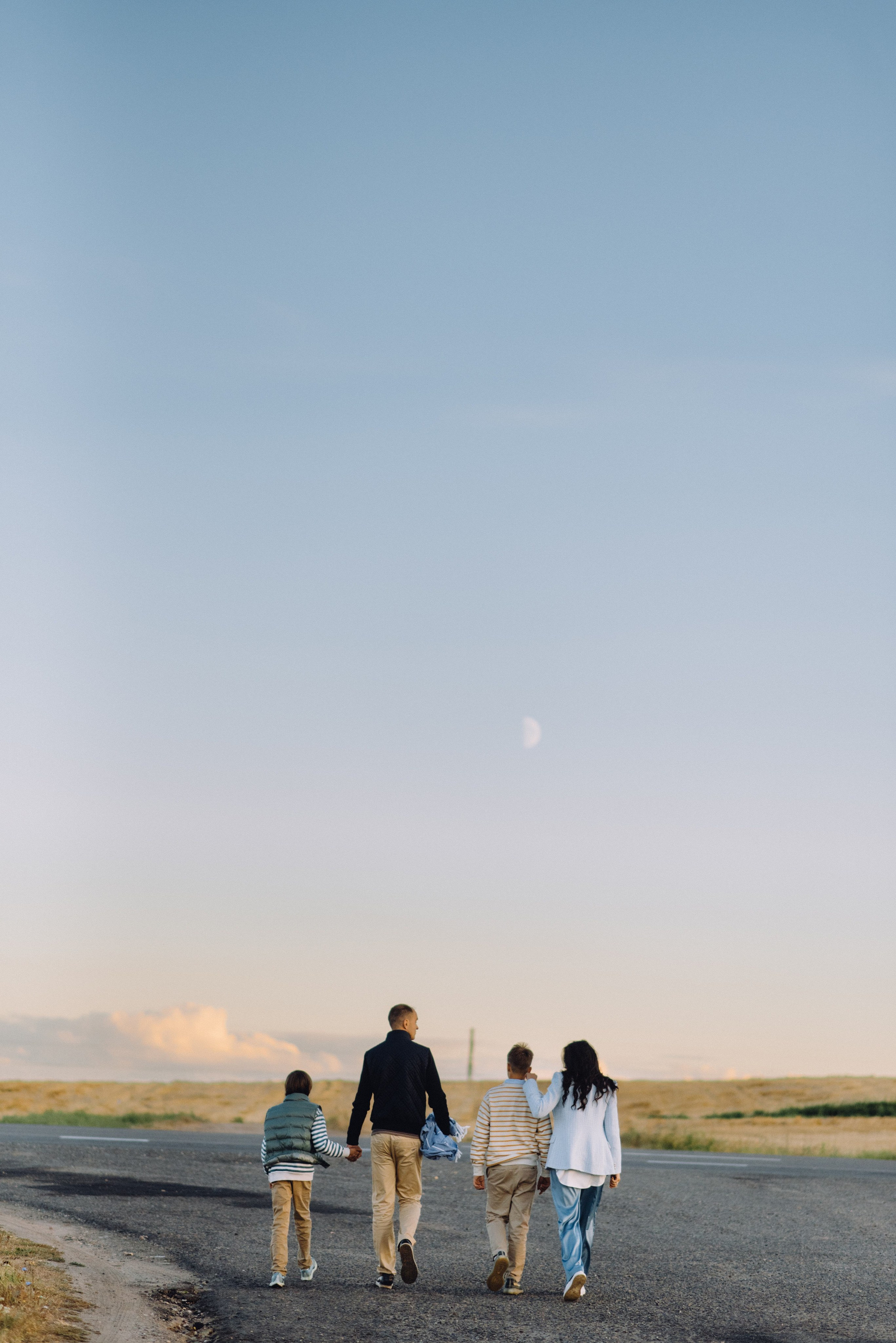 Семейная фотосессия на улице. Wedding photograph in europe Vasencev Alexey