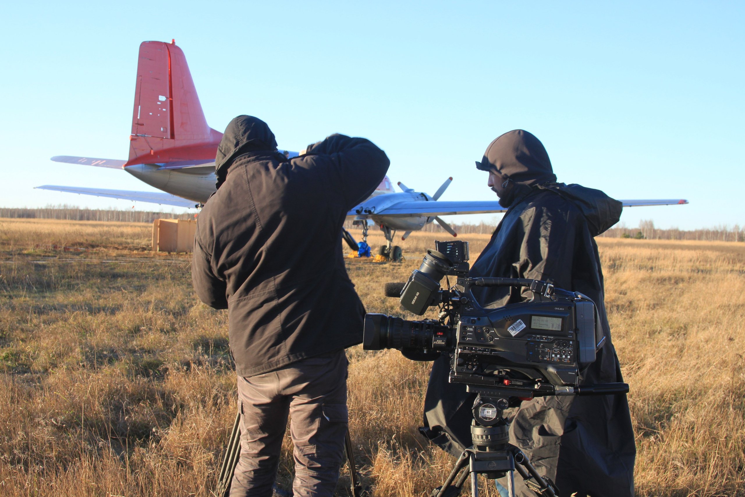 Передача «На Пределе» с Александром Колтовым (2013 г.). Авиационная техника для кино, рекламы и фотосессий