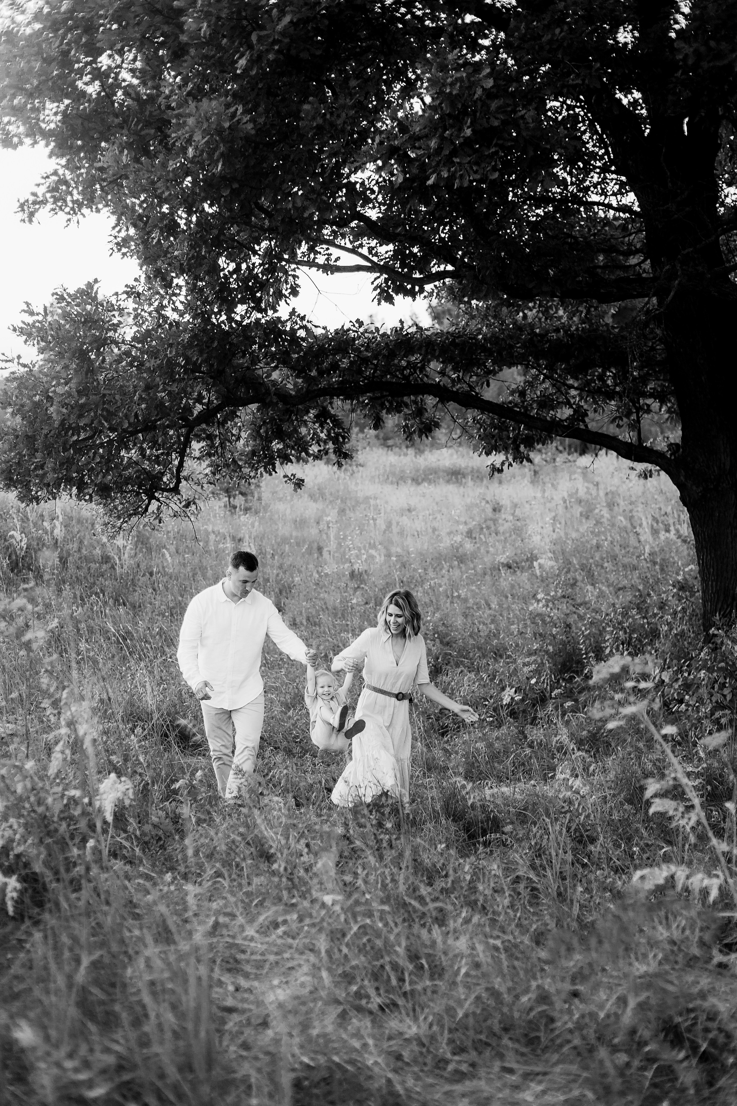 Юлия, Дмитрий и Варя. Свадебный и семейный фотограф Александра Кос