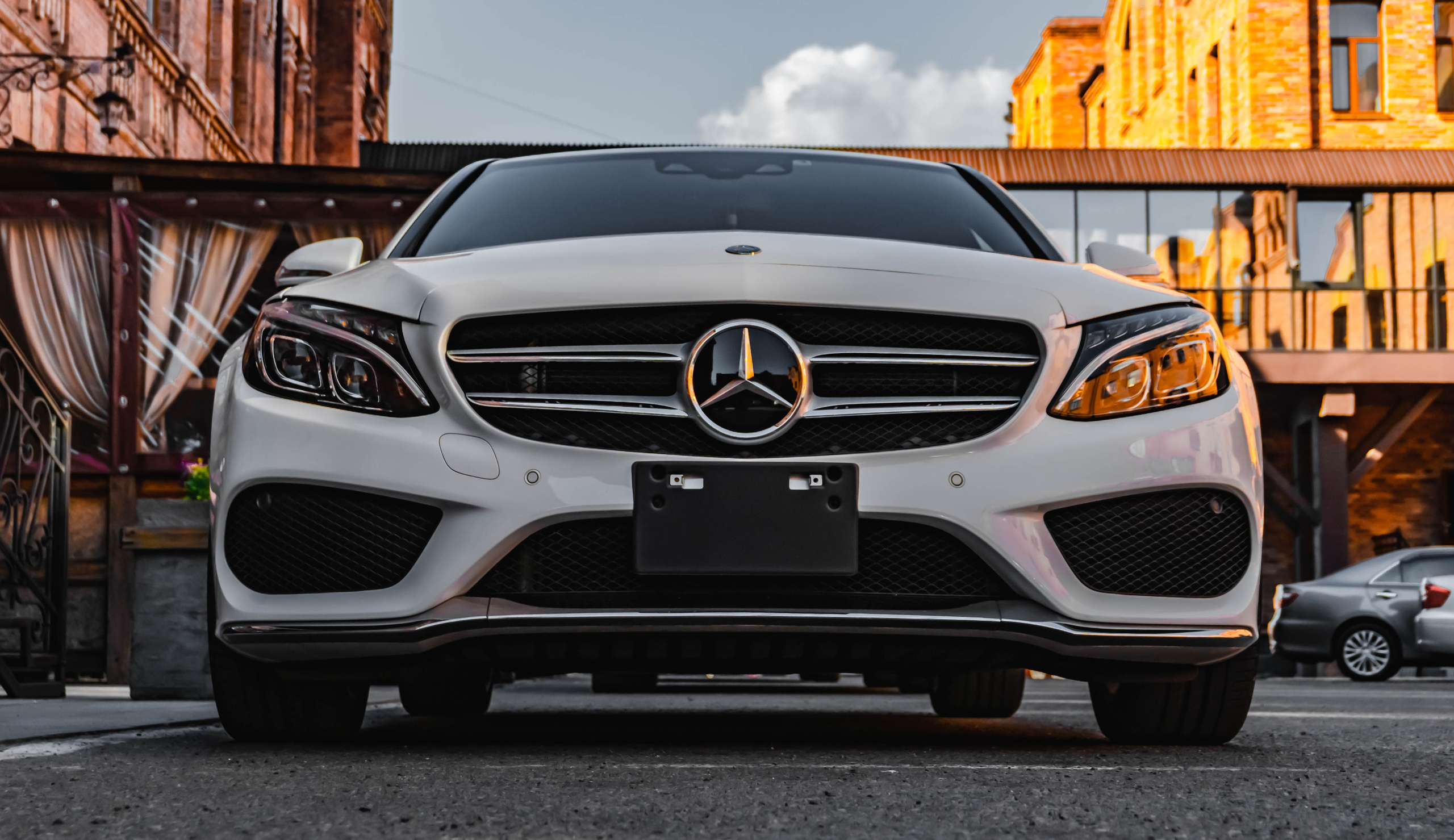 Mercedes-Benz C180. SHDEN — Photographer | Content Creator