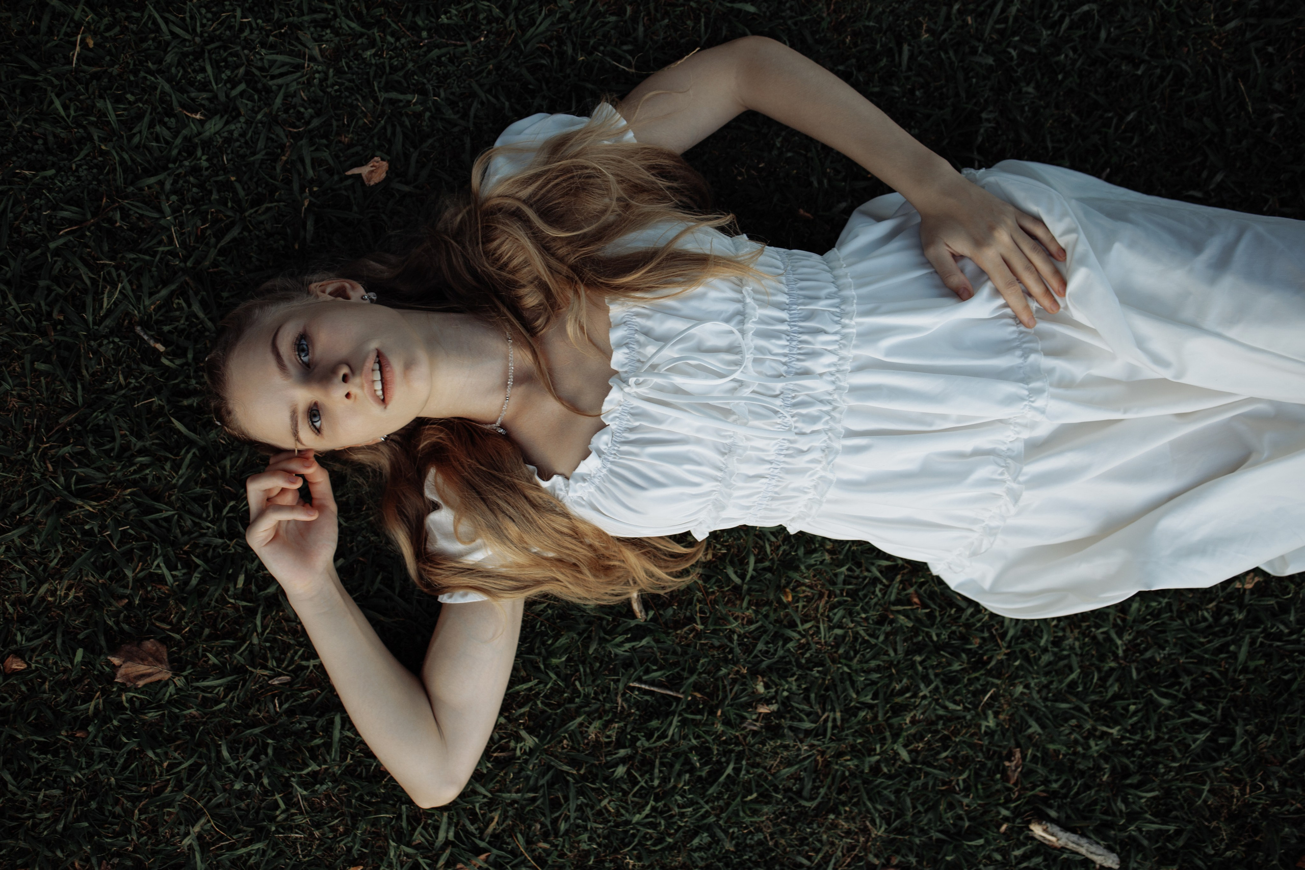 Альбина фото в Абхазии. Портретный фотограф и Love story в Сочи