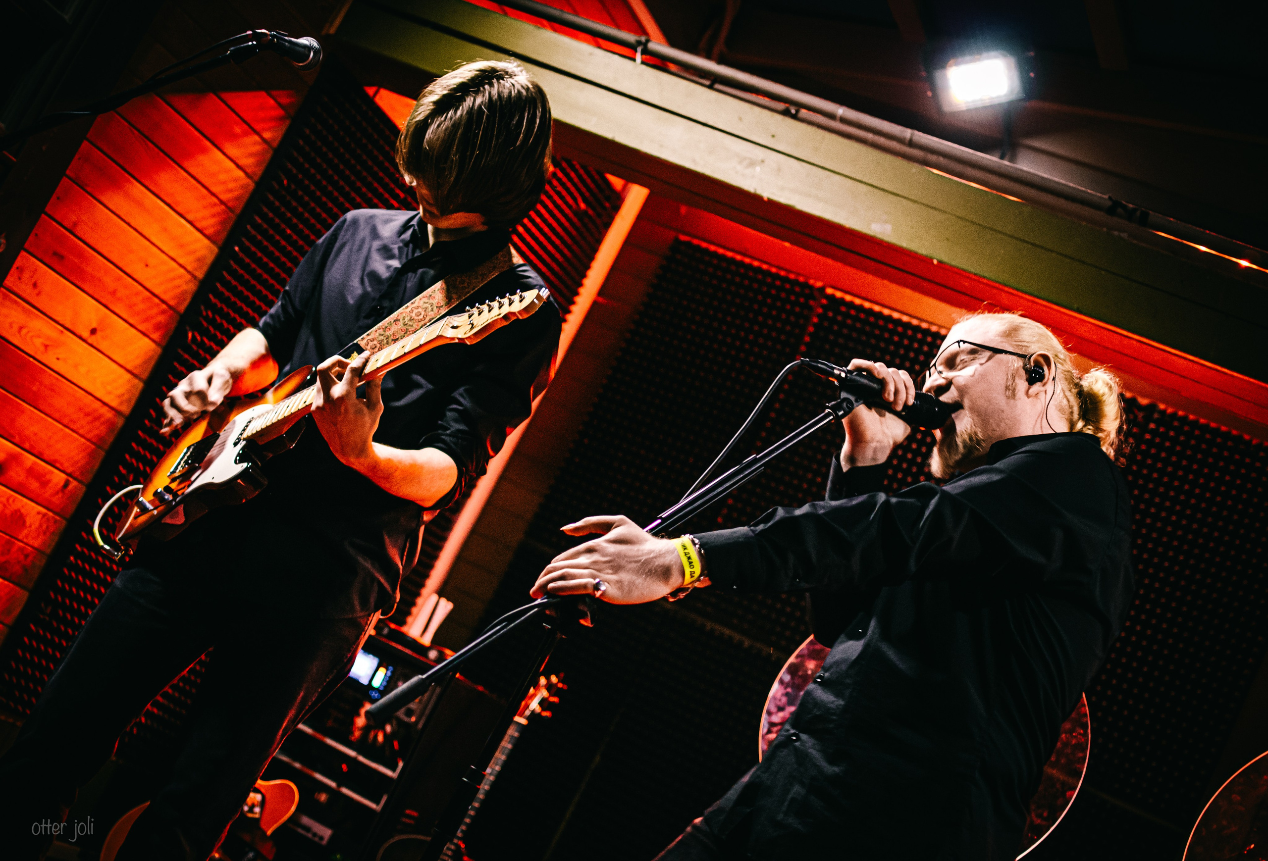 Голова Муэссы | Китайский лётчик Джао Да. Концертный репортёр Валерия Сафина