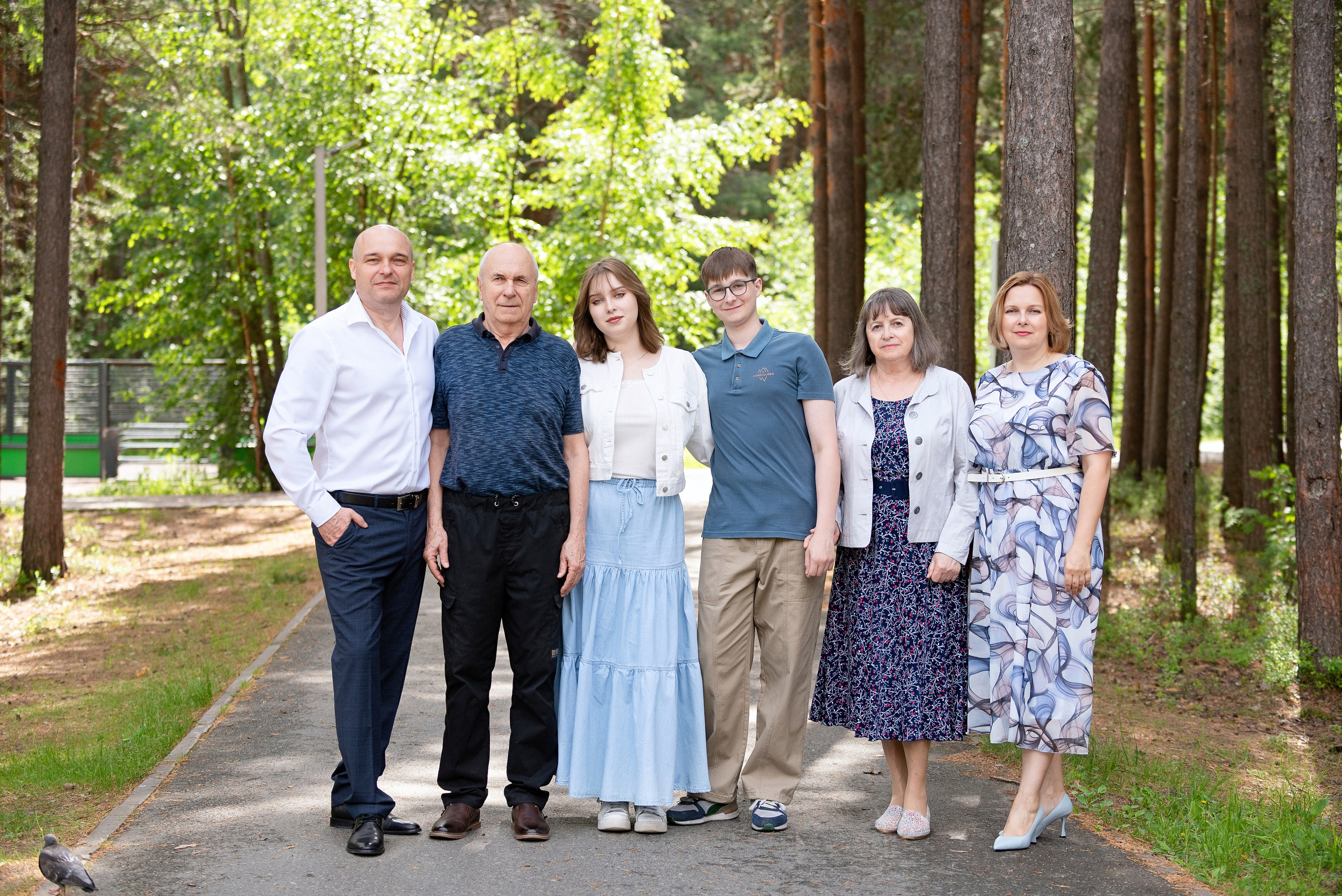 Семейная прогулка в парке Кедровый Лог. Детский и семейный фотограф в Сургуте и Нефтеюганске Анна Старцева
