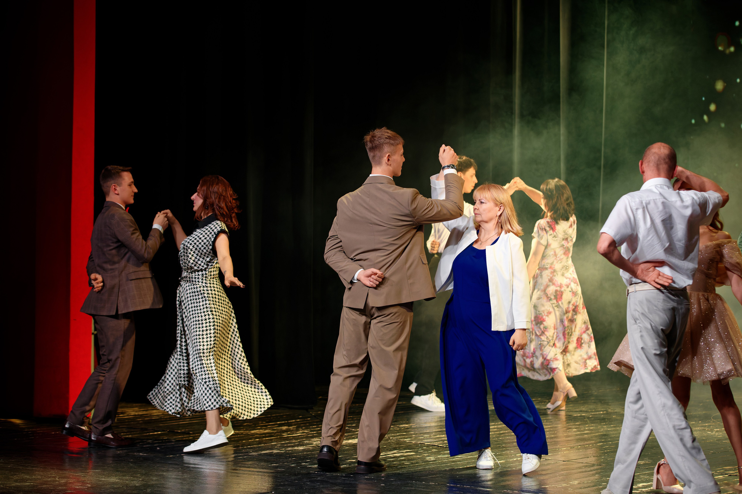 Выпускной школы 56 11Б. Семейный фотограф — Макс Белогрудов