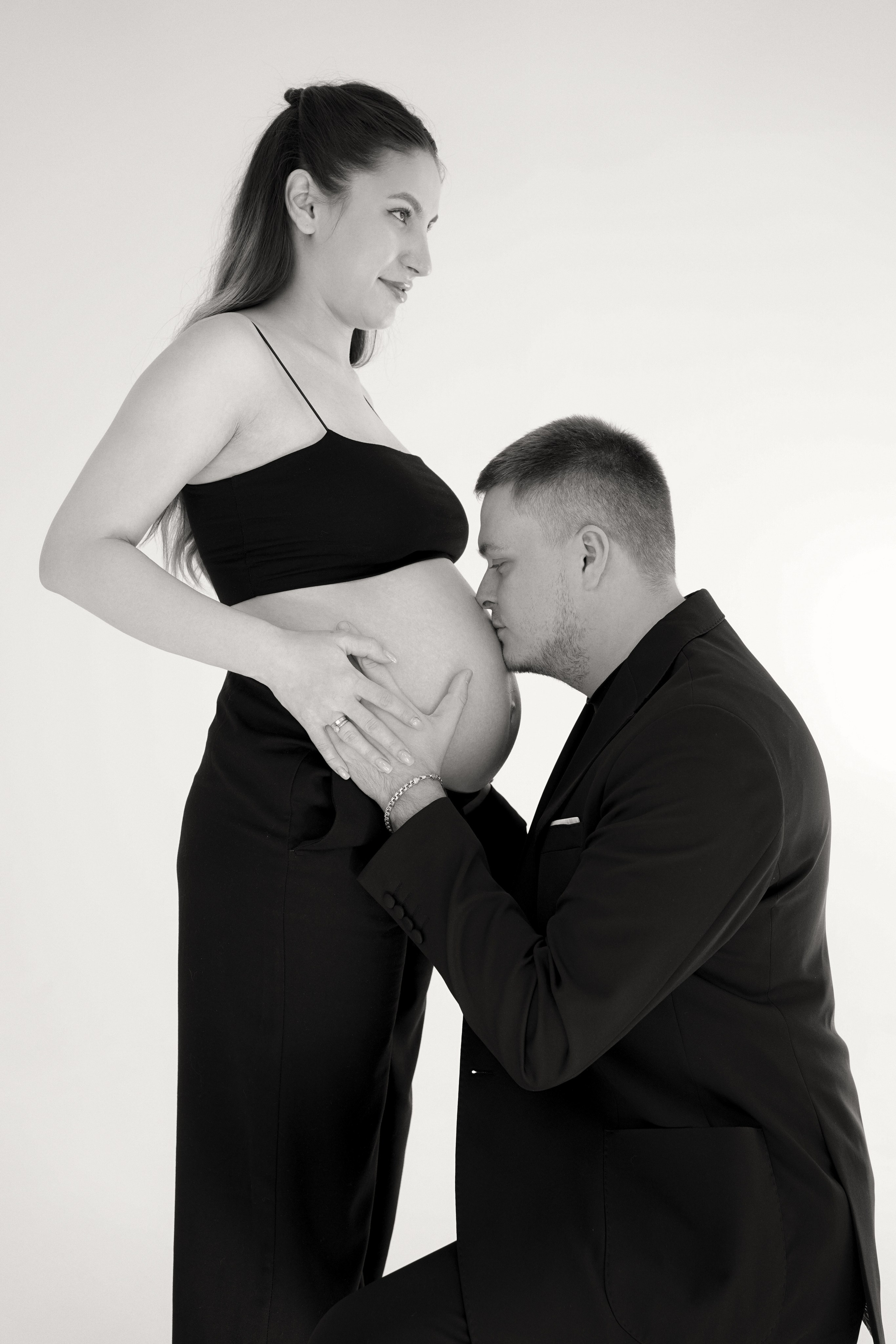 Фотосессия для беременных в Ростове-на-Дону. Женский фотограф Алёна Чёботова. Готовые идеи и образы. Свадебный фотограф в Ростове-на-Дону. Таинство Крещения и Венчания, семейные фотосессии. Алёна Чёботова