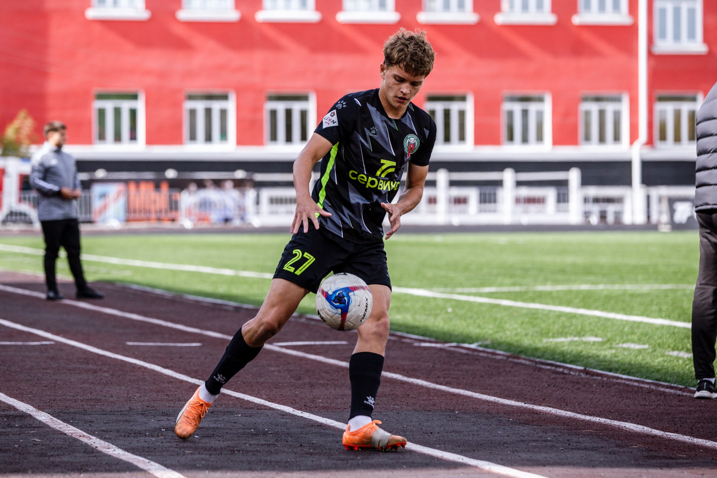 Первенство России по футболу LEON-Вторая лига Б | ФК Иркутск — Космос (Долгопрудный) | 14.09.25. Фотограф в Иркутске Евгения Айвазова