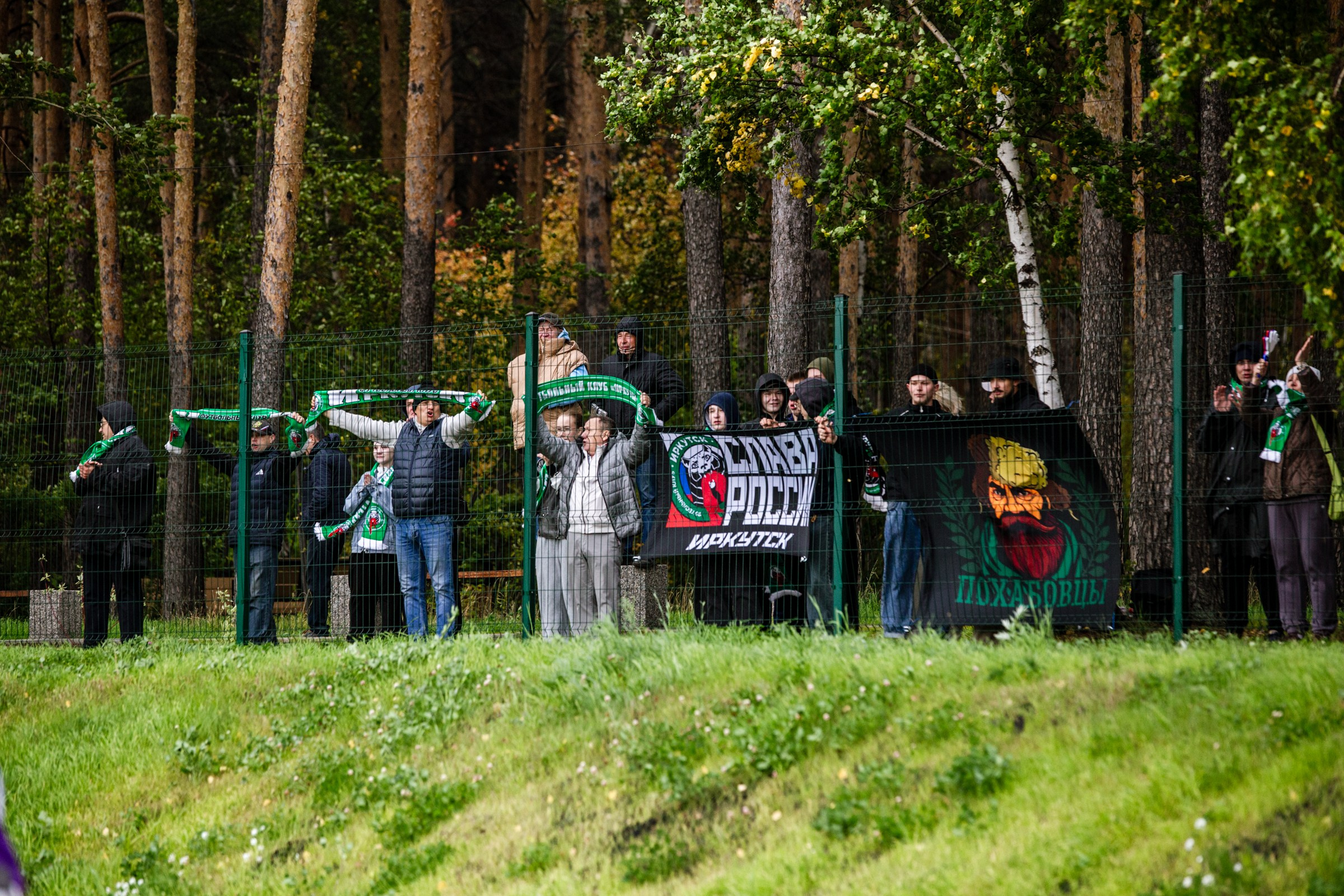 Первенство России по футболу LEON-Вторая лига Б | ФК Иркутск — Космос (Долгопрудный) | 14.09.25. Фотограф в Иркутске Евгения Айвазова