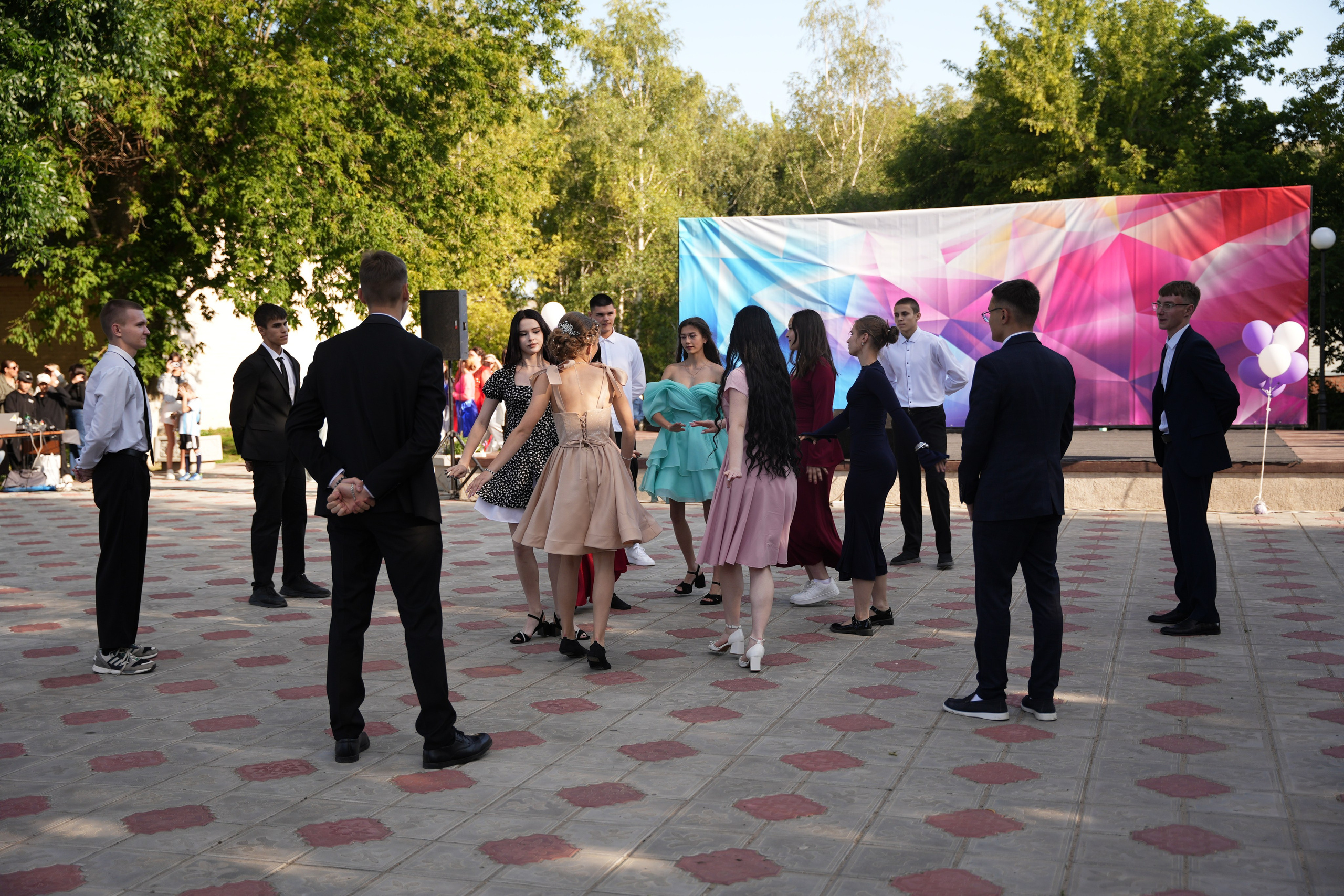 Выпускной в парке. Ольга Плаксина фотограф в Саратове