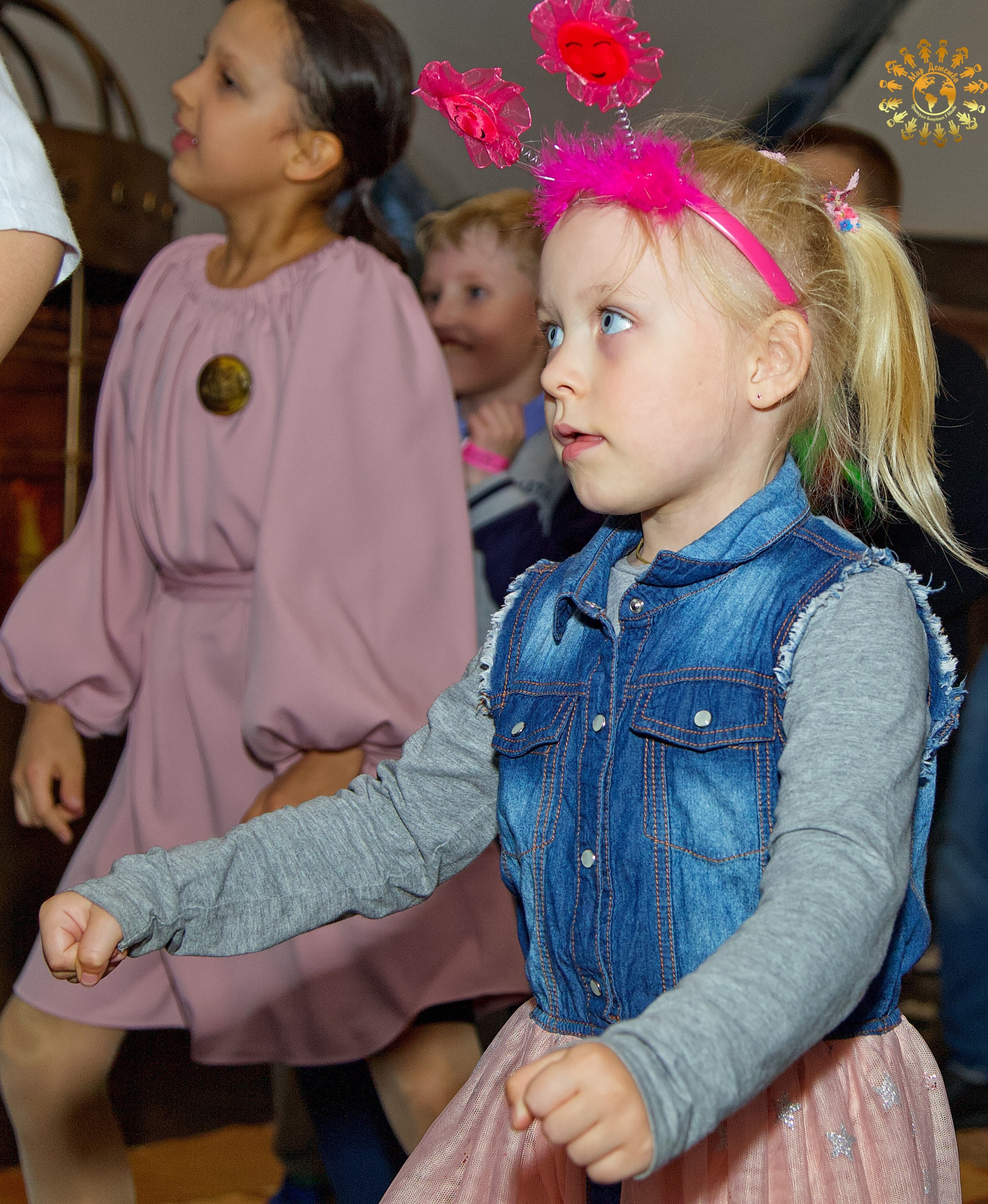 Выпускной 2023 (Школа 1195, 4-й класс). Репортажная съемка в Москве и области. Анималистика