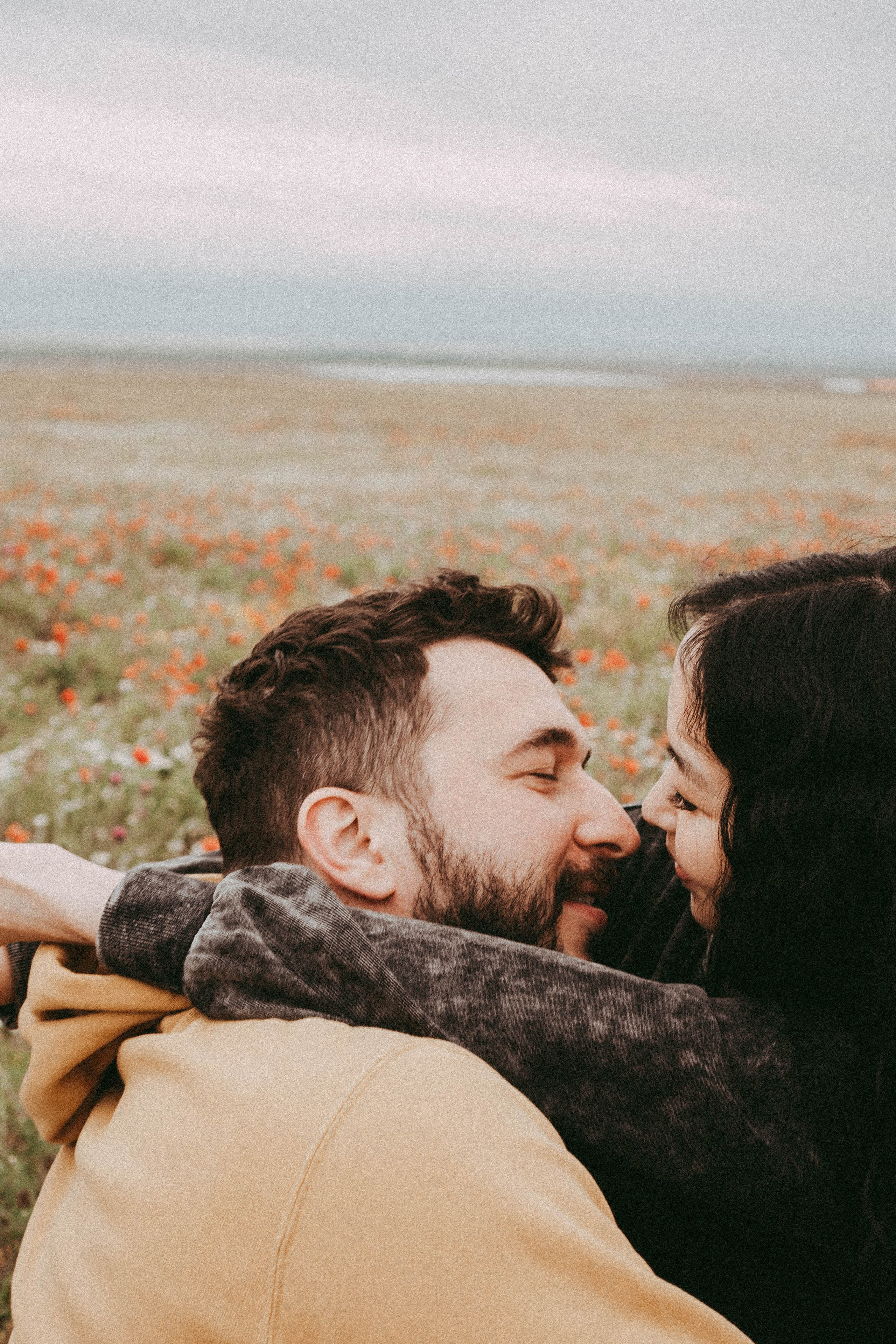 Любовь в маковом поле. Профессиональный фотограф, Санкт-Петербург — Виктория Богомолова