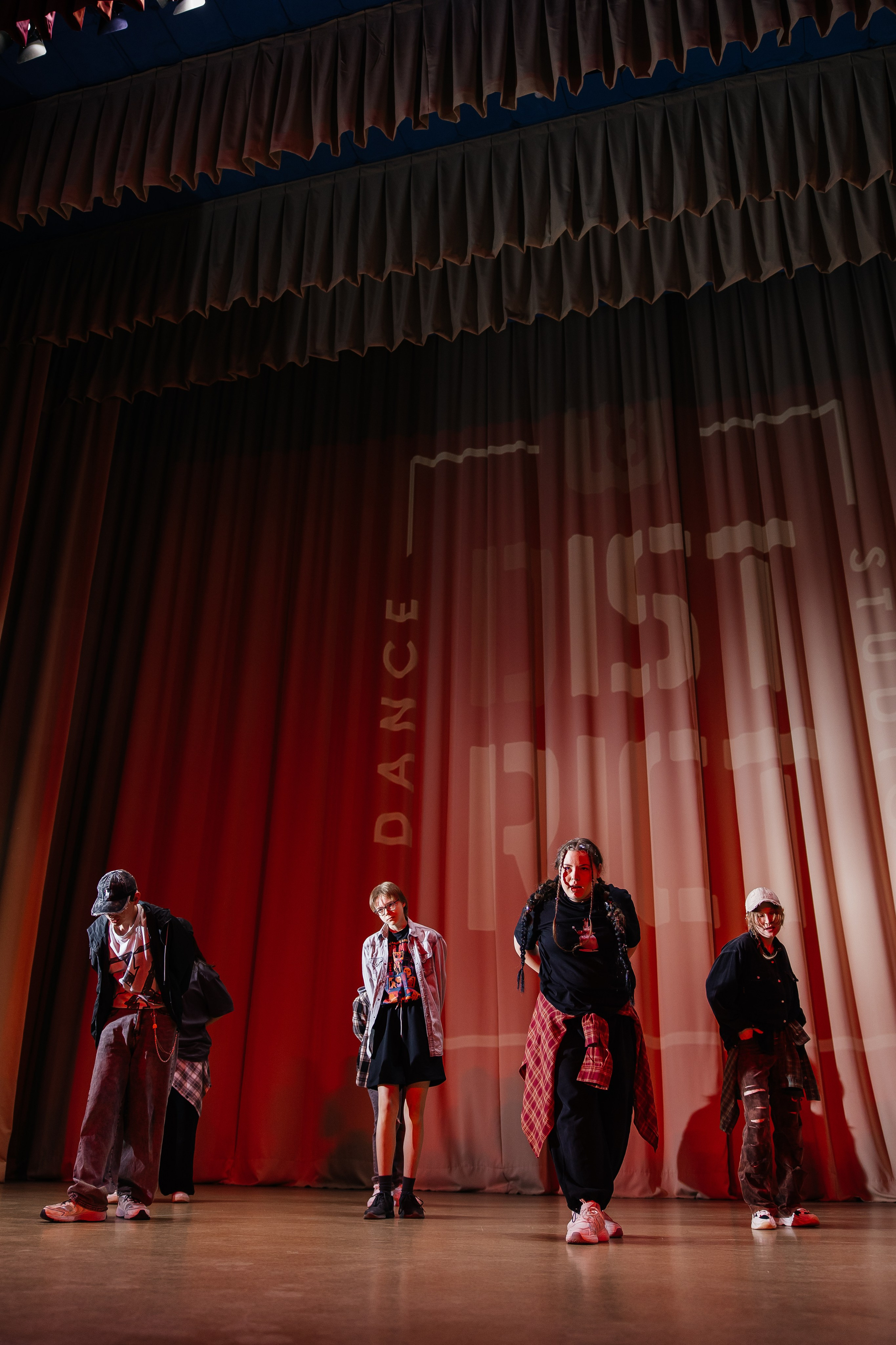 Дистрикт. Отчетный концерт. Свадебный и Семейный фотограф г. Ижевск Гульназ Солдатова. Гульназ фото