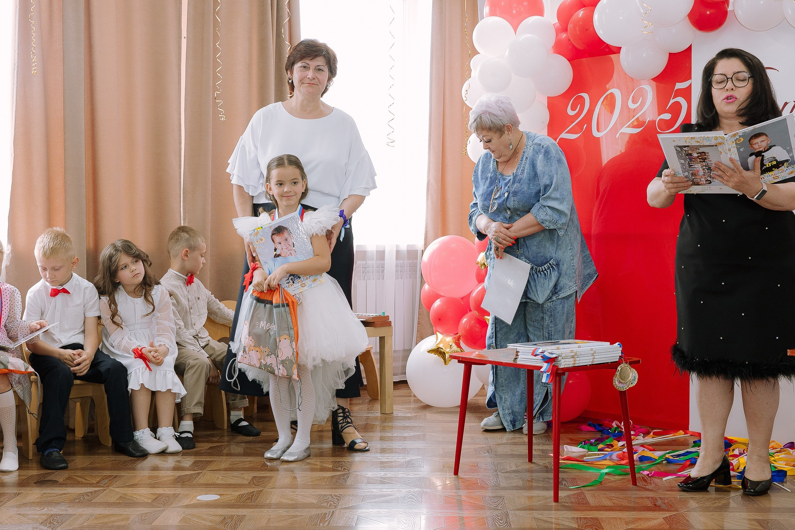 Выпускной в ДС 26. Выпускные альбомы Натальи Бутко: Новороссийск, Анапа, Геленджик