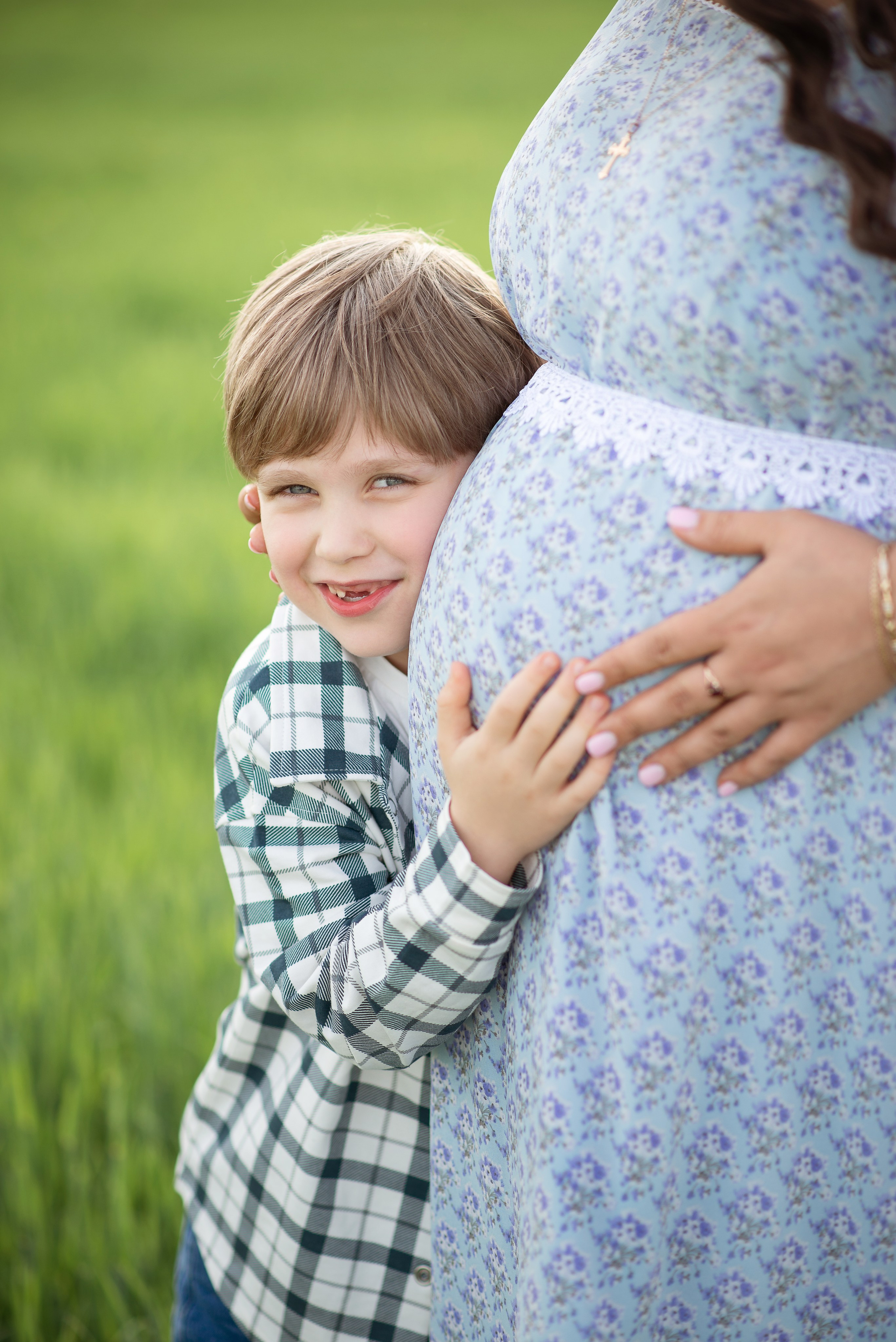 Съемка в поле. Фотограф новорожденных Екатеринбург, Первоуральск