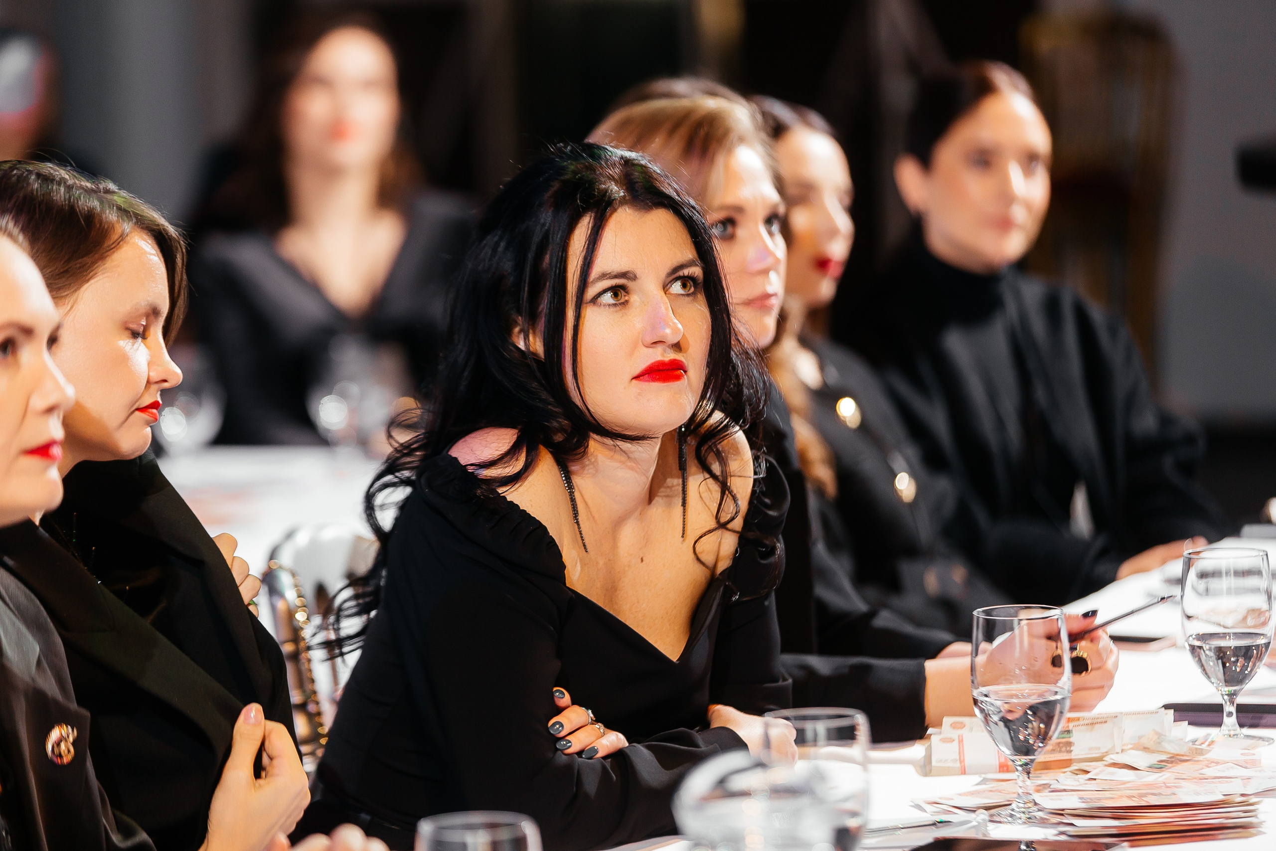 Фотозона+выступление спикеров. Фотограф в Красноярске Надежда Воскресенская