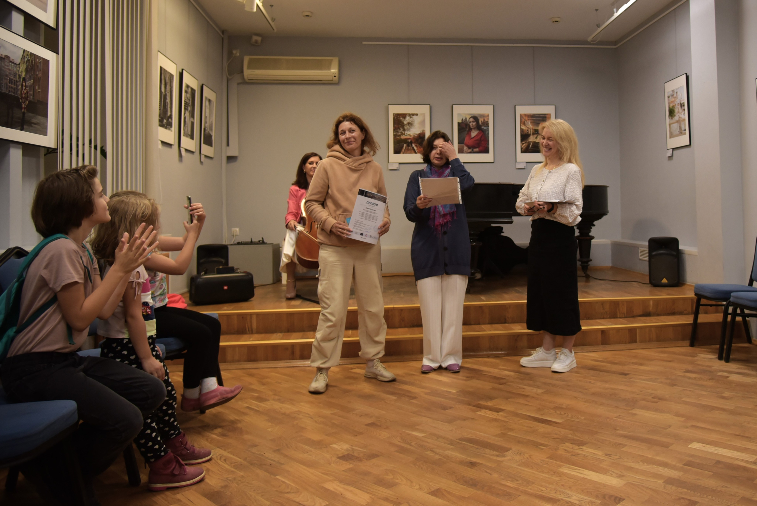 МОСКОВСКИЙ КАЛЕЙДОСКОП. Reportage, architectural, fine art photographer Lena Melnikova in Moscow