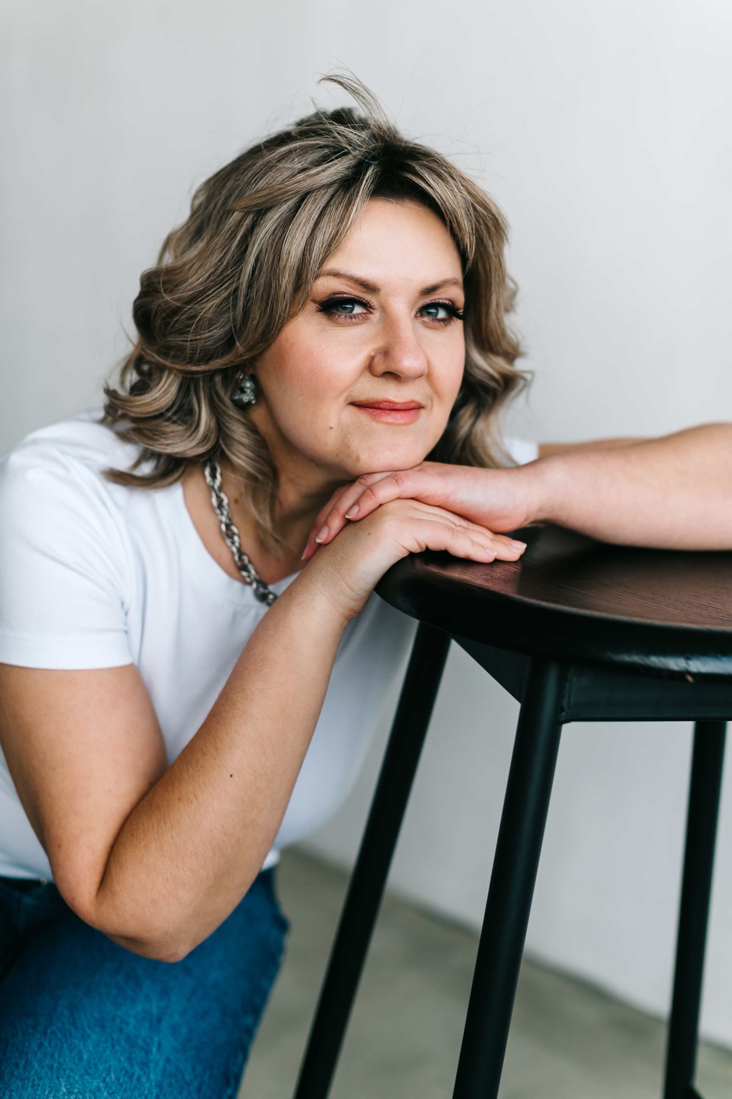 алёна малахова фотограф новосибирск семейный детский домашняя фотосессия в новосибирске день рождения репортажная съёмка фотосессия с лошадьми на конюшне деревня алтай  на природе фотосессия в детском саду мама и сын предложение руки и сердца идея  помолвка фотосессия берег закат детский день рождения годик торт аниматор лофт игровая продолжение следует prodoljenie_sleduet_  корпоратив тимбилдинг первоклашка линейка  контент  бизнес портрет оперный новат франция берет весна девушка