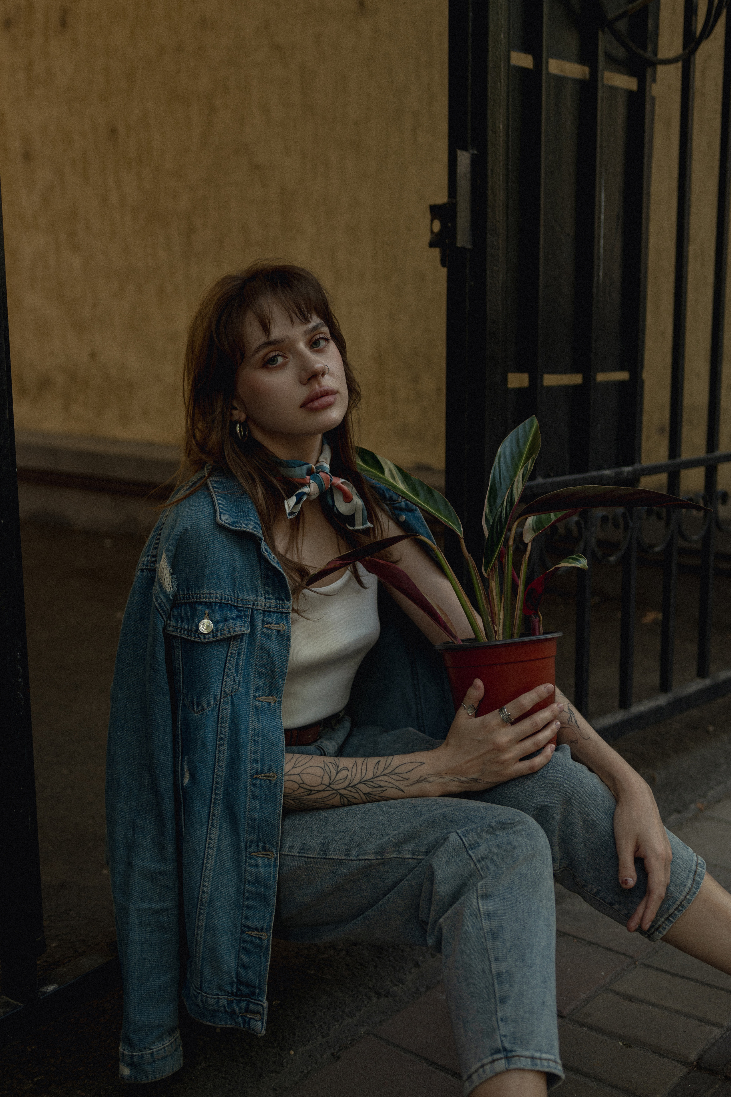 Фотосессия Ани с цветком. Фотографирую пары и индивидуальные съемки в Алматы Шунько Ирина