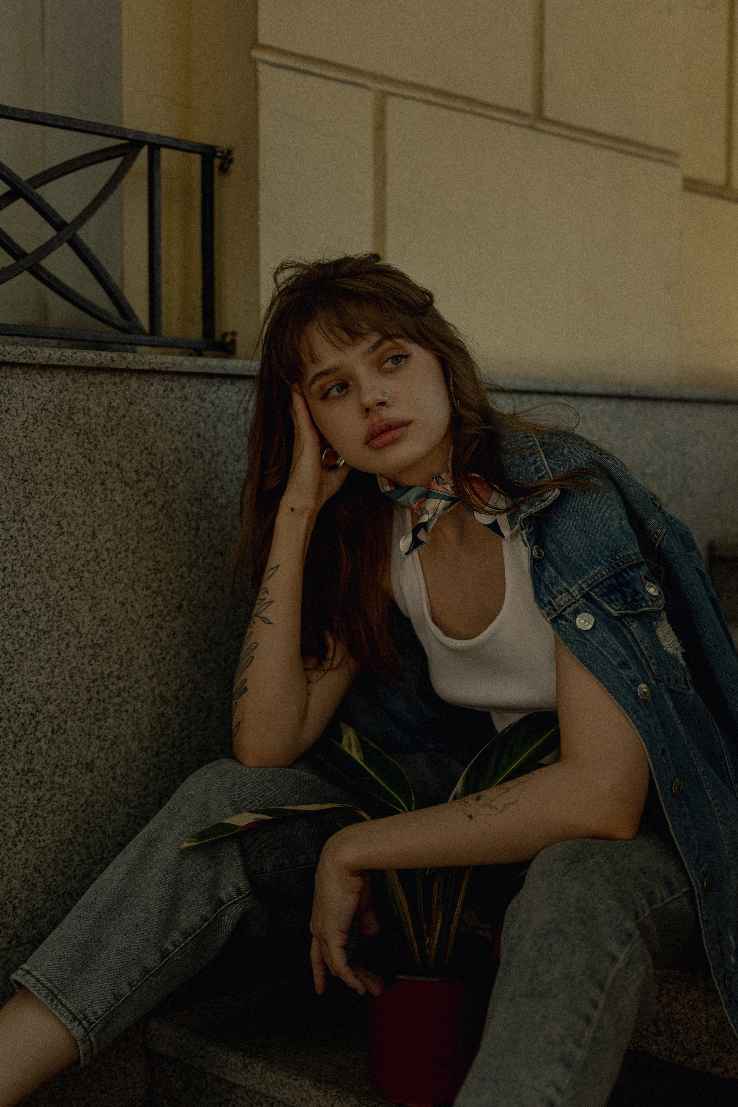 Фотосессия Ани с цветком. Фотографирую пары и индивидуальные съемки в Алматы Шунько Ирина