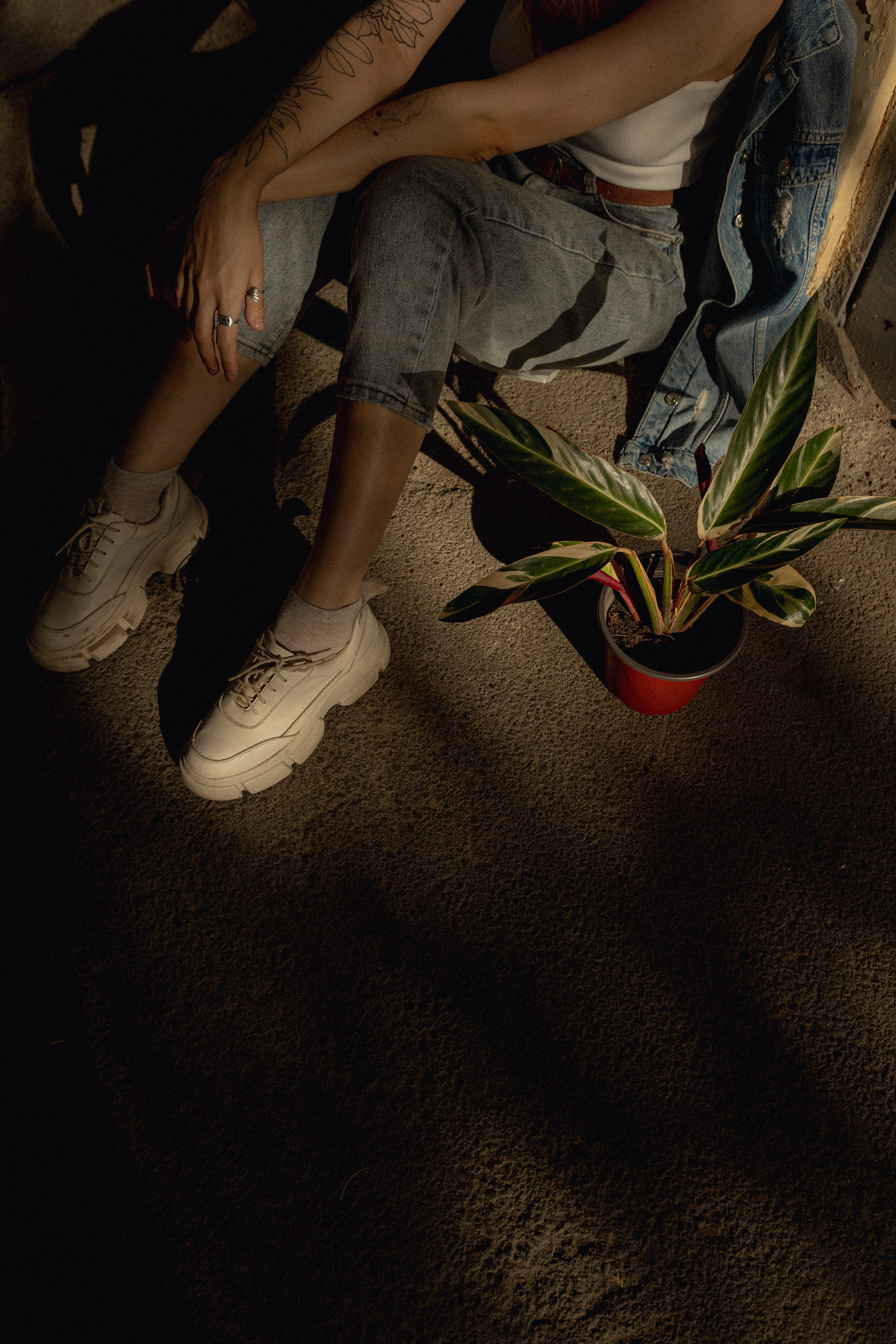 Фотосессия Ани с цветком. Фотографирую пары и индивидуальные съемки в Алматы Шунько Ирина