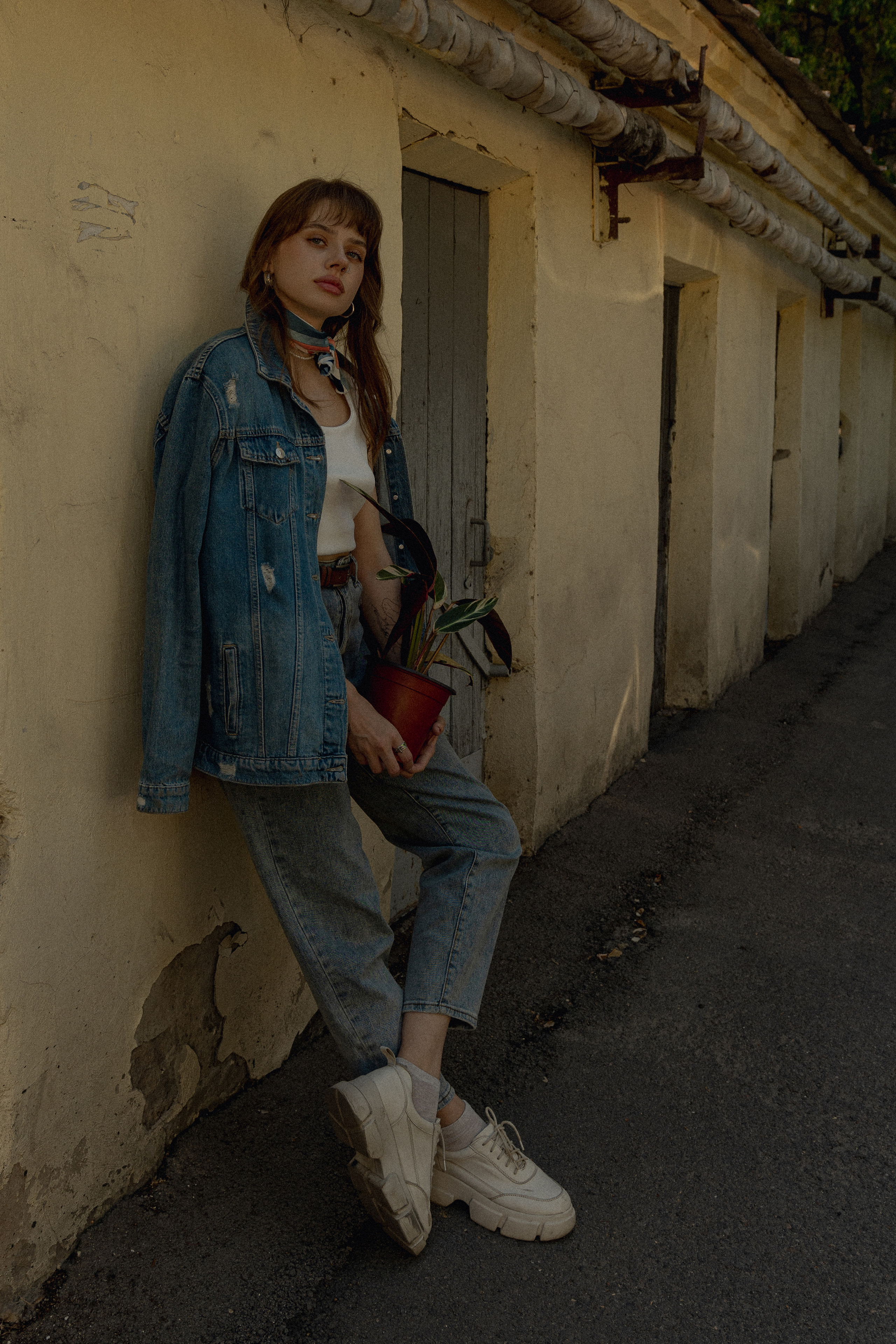 Фотосессия Ани с цветком. Фотографирую пары и индивидуальные съемки в Алматы Шунько Ирина