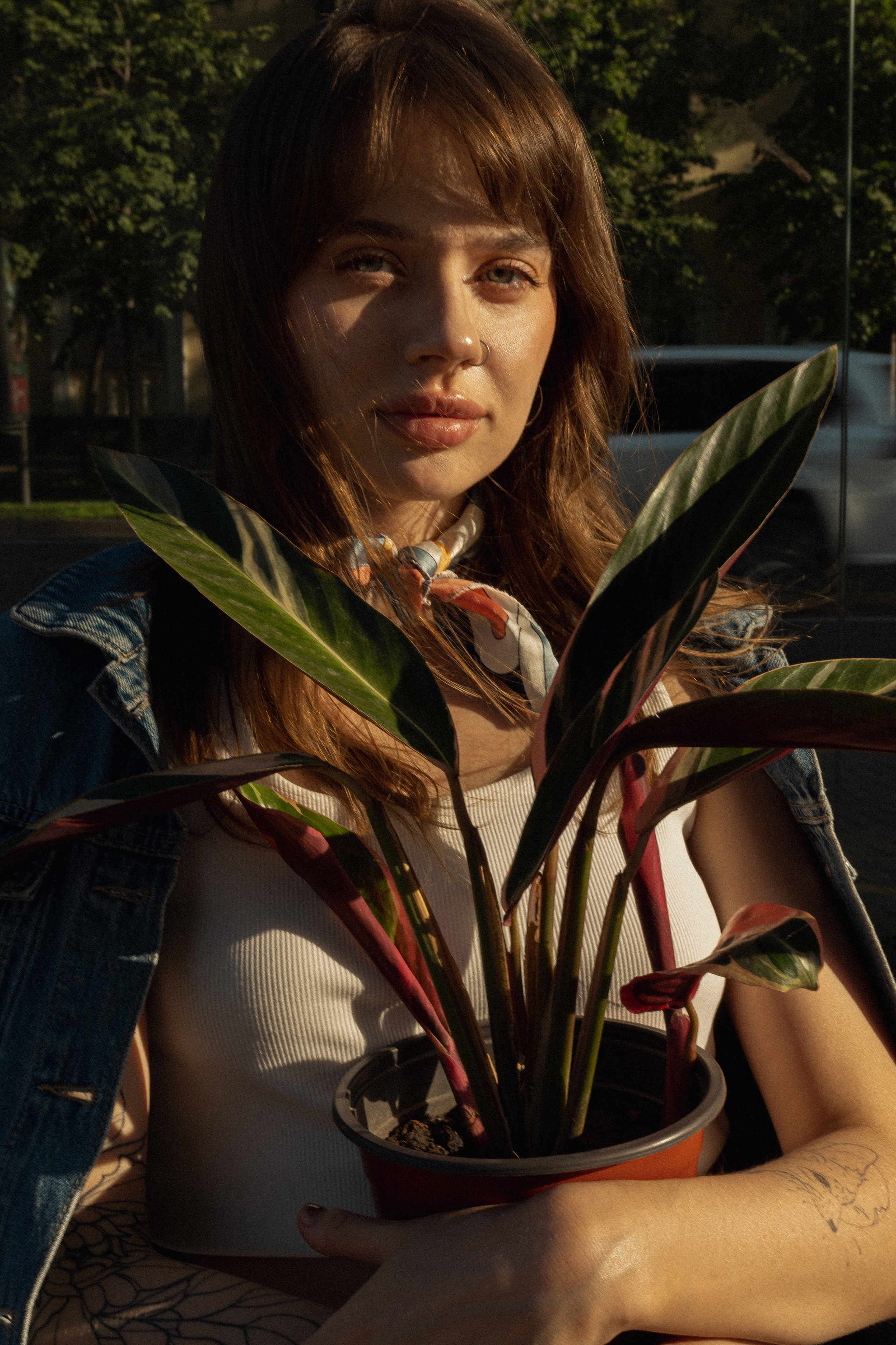 Фотосессия Ани с цветком. Фотографирую пары и индивидуальные съемки в Алматы Шунько Ирина