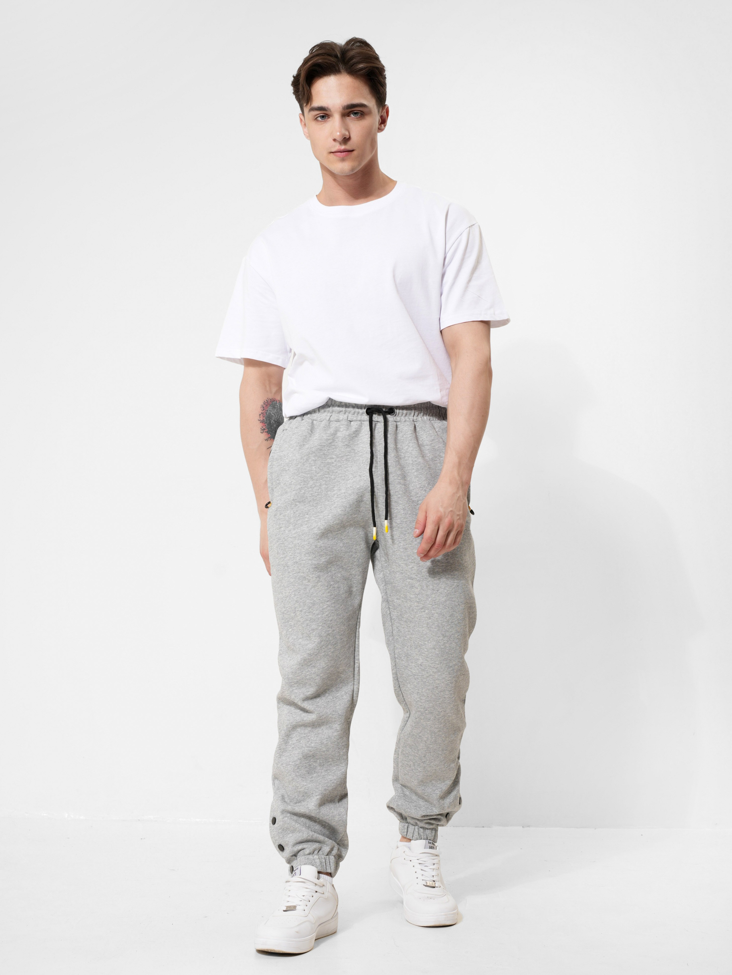 Олег. ТМ Продакшн — Съемка для маркетплейсов в Москве