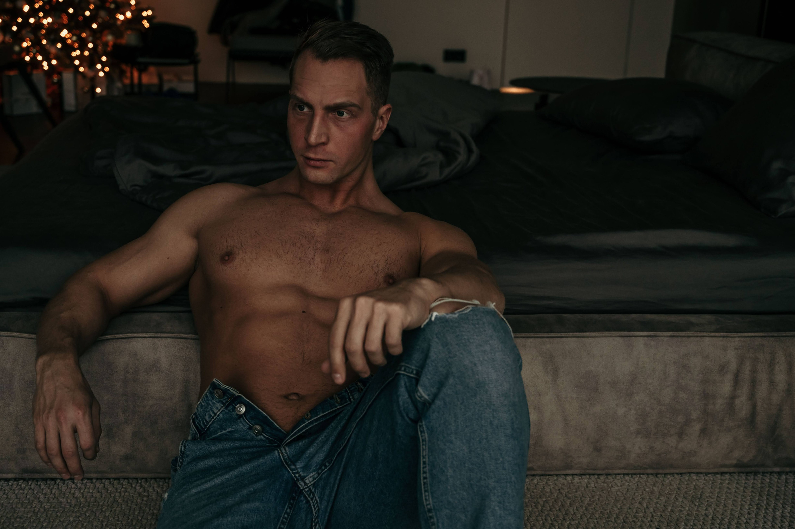 Андрей. Профессиональный фотограф беременности в СПБ. Стильные фотосессии беременности в стиле минимализм и классическая фотография