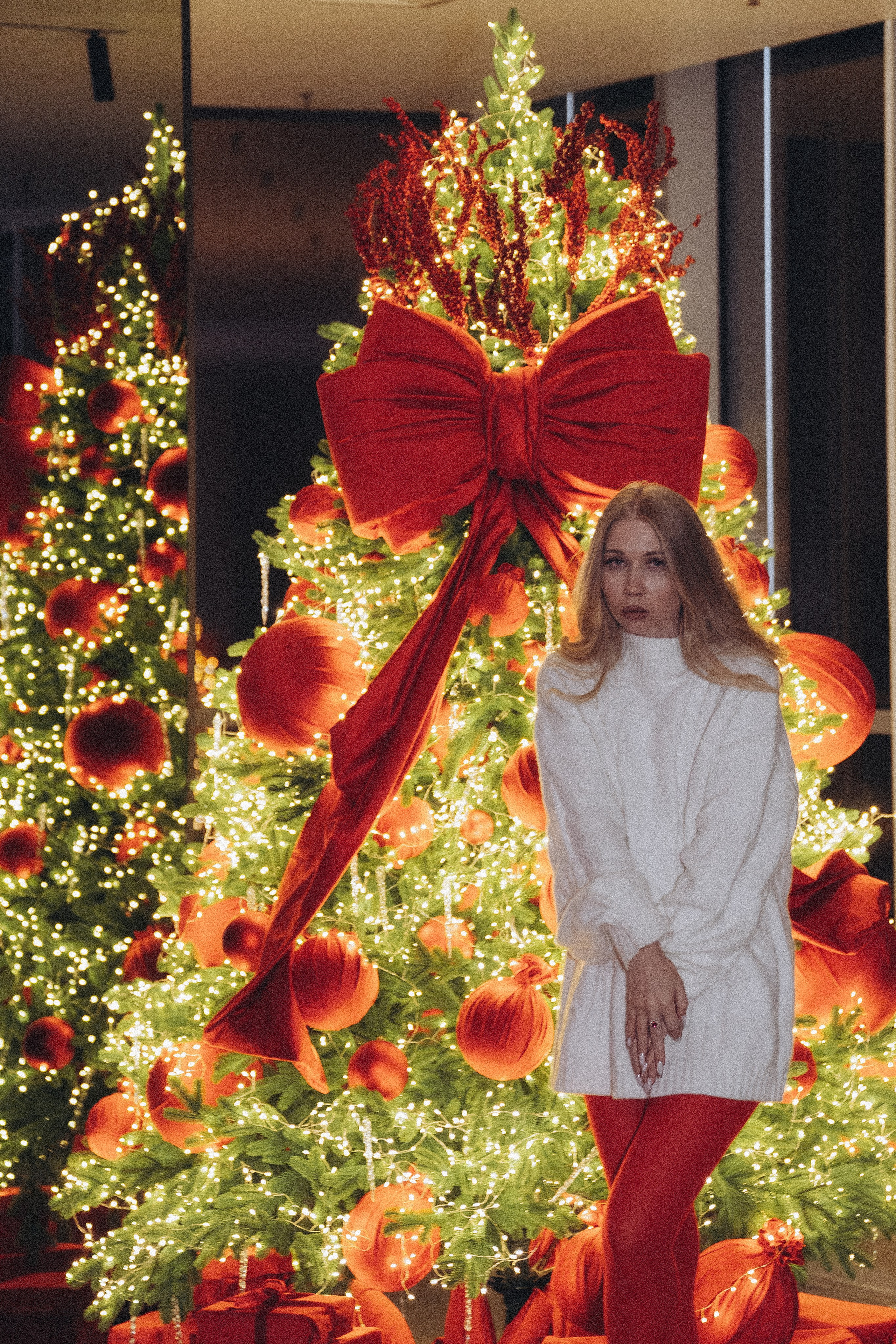 ФОТОСЕССИЯ К НОВОМУ ГОДУ В СТУДИИ С ЕЛОЧКОЙ КРАСИВЫЙ ОБРАЗ. Профессиональный фотограф, Санкт-Петербург — Виктория Богомолова