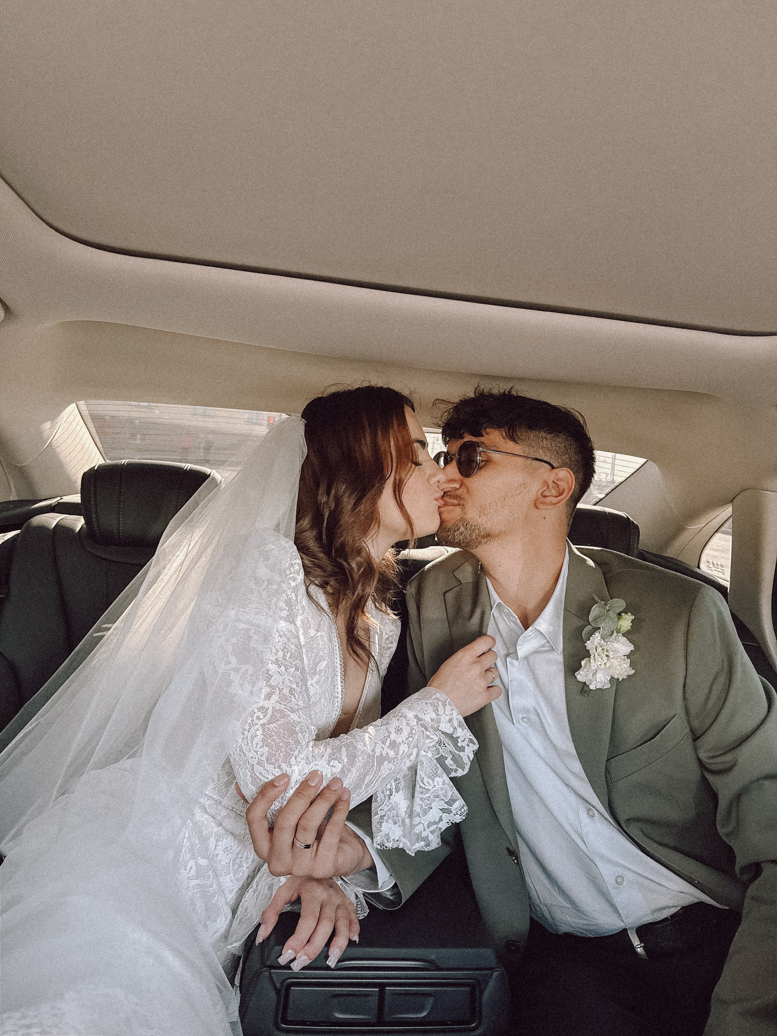 ФОТО НА ТЕЛЕФОН ВО ВРЕМЯ БРАКОСОЧЕТАНИЯ В ПЕРВОМ ДВОРЦЕ И ПРОГУЛКИ. Профессиональный фотограф, Санкт-Петербург — Виктория Богомолова