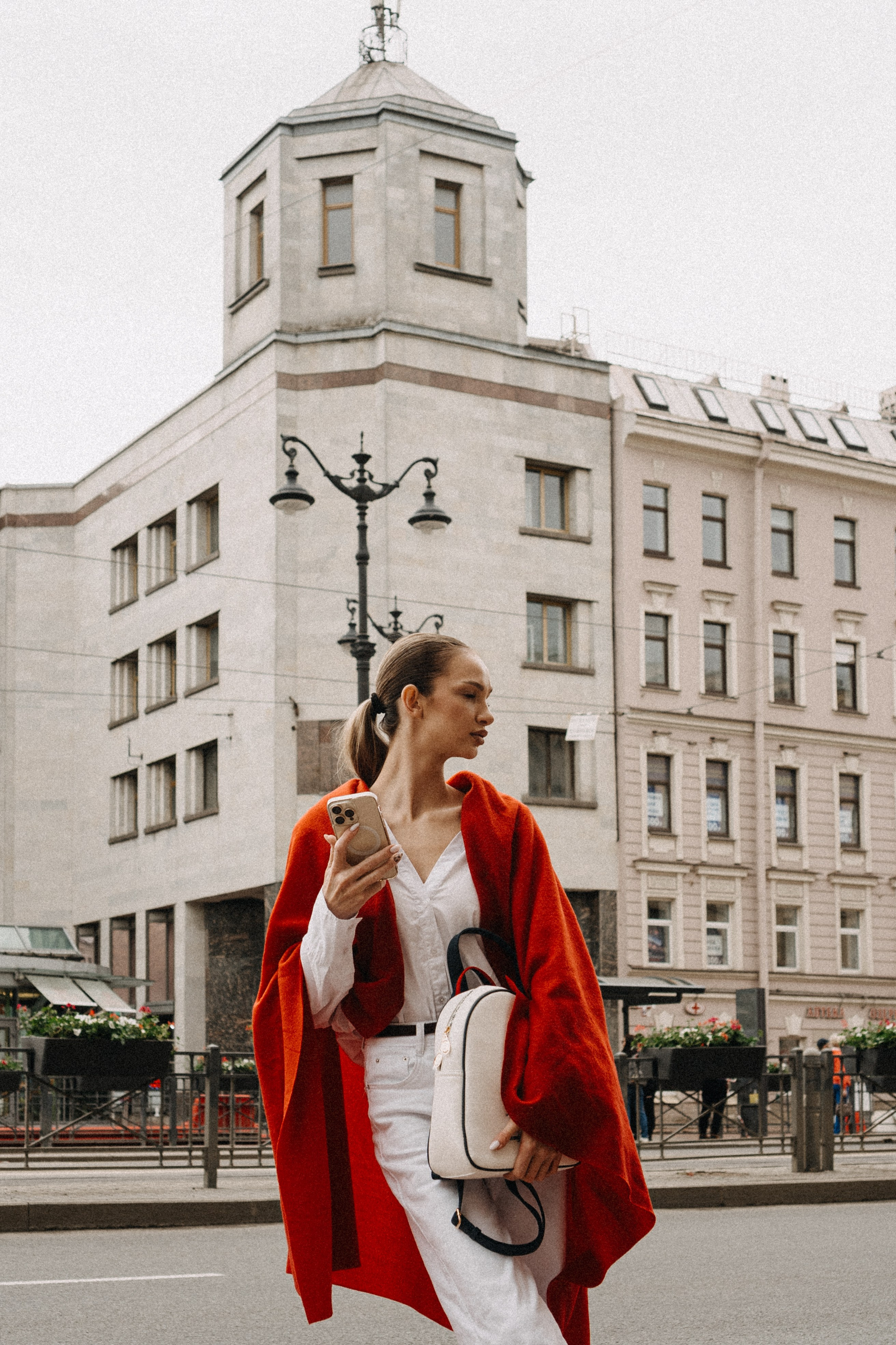 МЫ ГУЛЯЛИ ПРО КРЫШАМ ПИТЕРА. Профессиональный фотограф, Санкт-Петербург — Виктория Богомолова