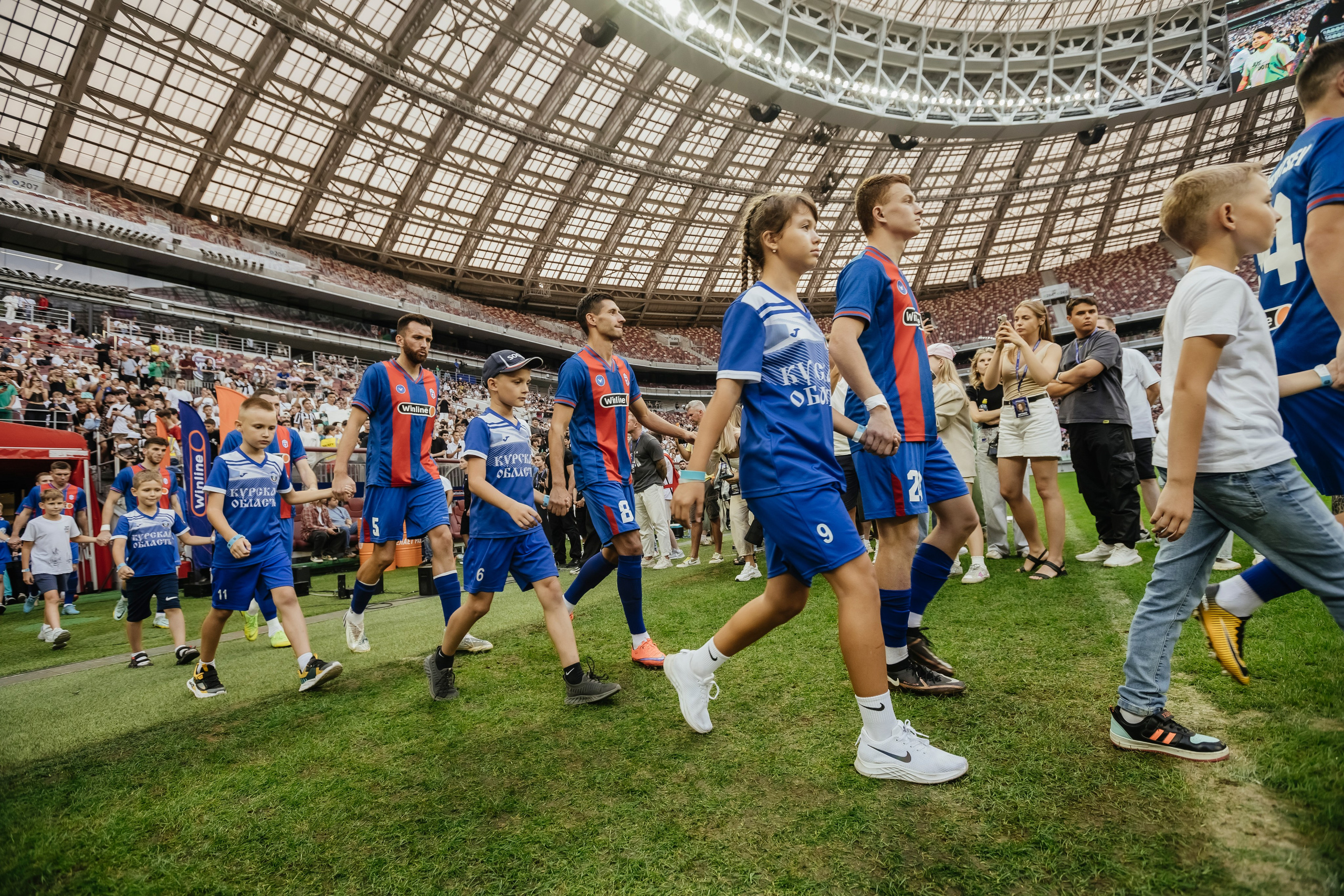 СКА Ростов-на-Дону -LIT Energy в Лужниках MFL. Репортажный, event, концертный и backstage фотограф из Москвы Виталий Кривцов