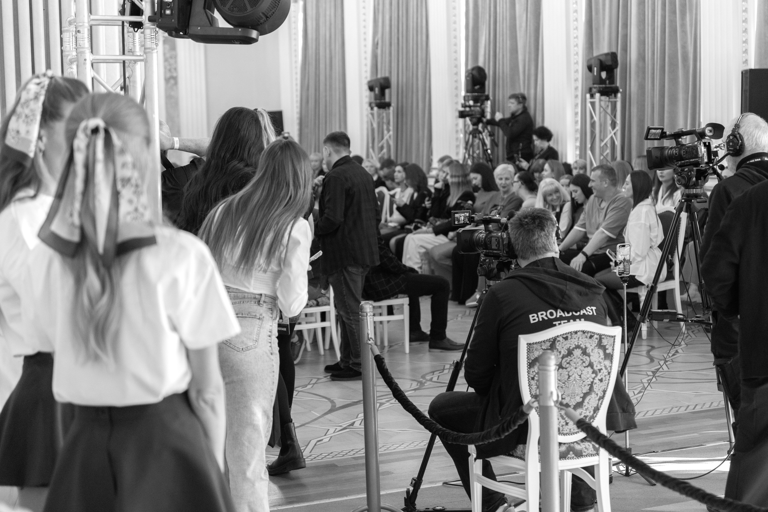 Belarusian Fashion Week 2025 BACKSTAGE. Ваш Event фотограф & Репортаж & Fashion & ИИ
