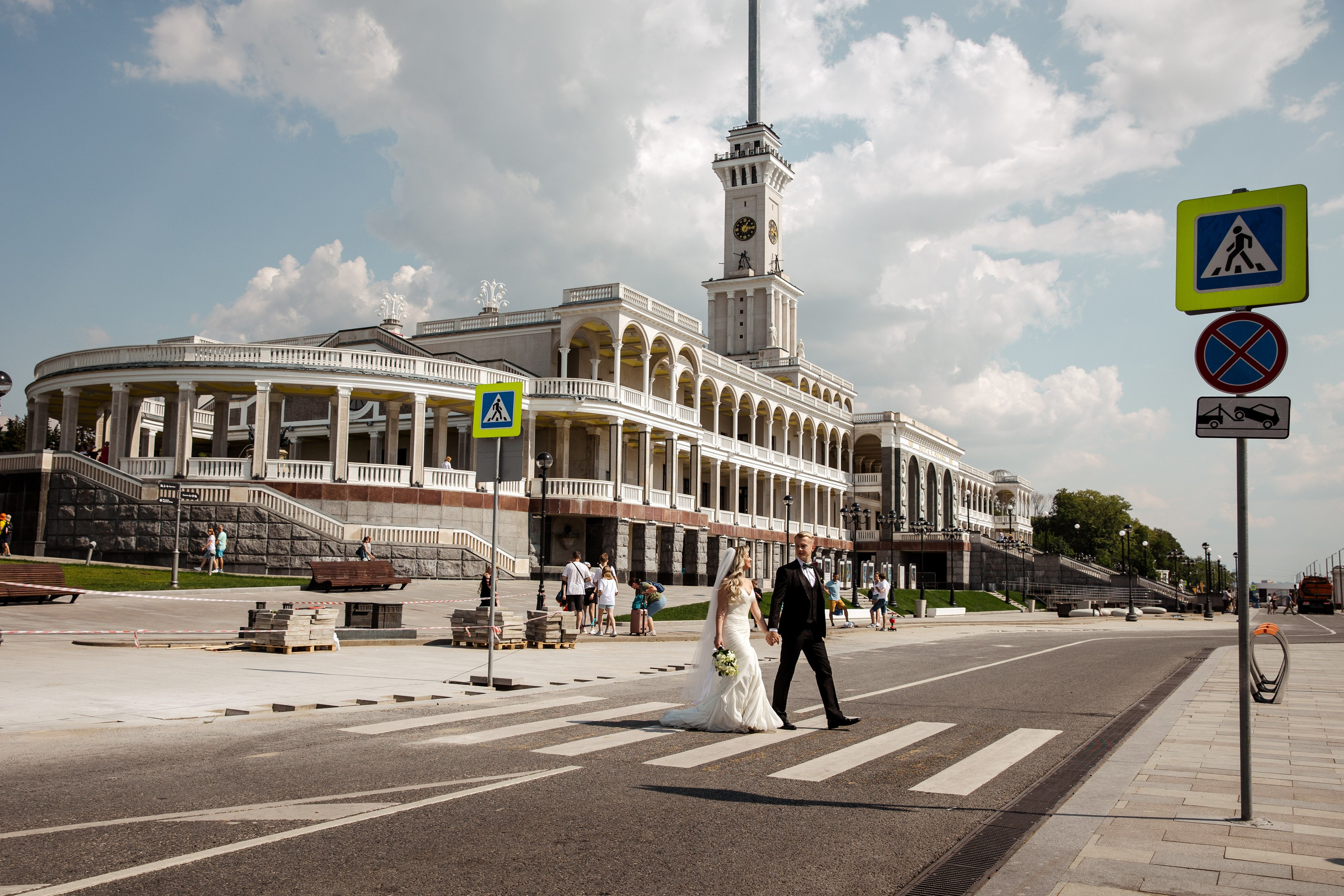 Саша и Лина. Ведущий на свадьбу в Москве Зубков Алексей